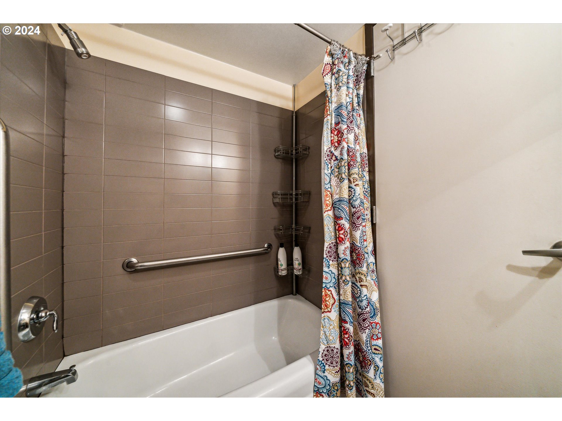 255 SW HARRISON ST 12A