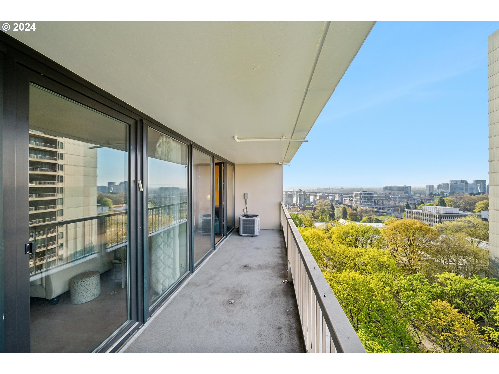 255 SW HARRISON ST 12A