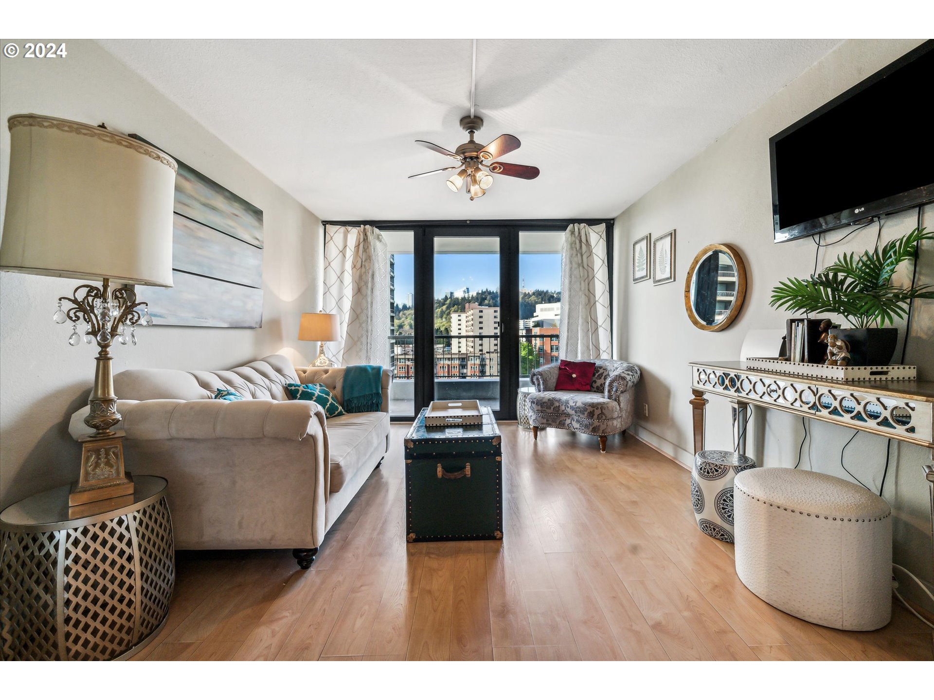 255 SW HARRISON ST 12A