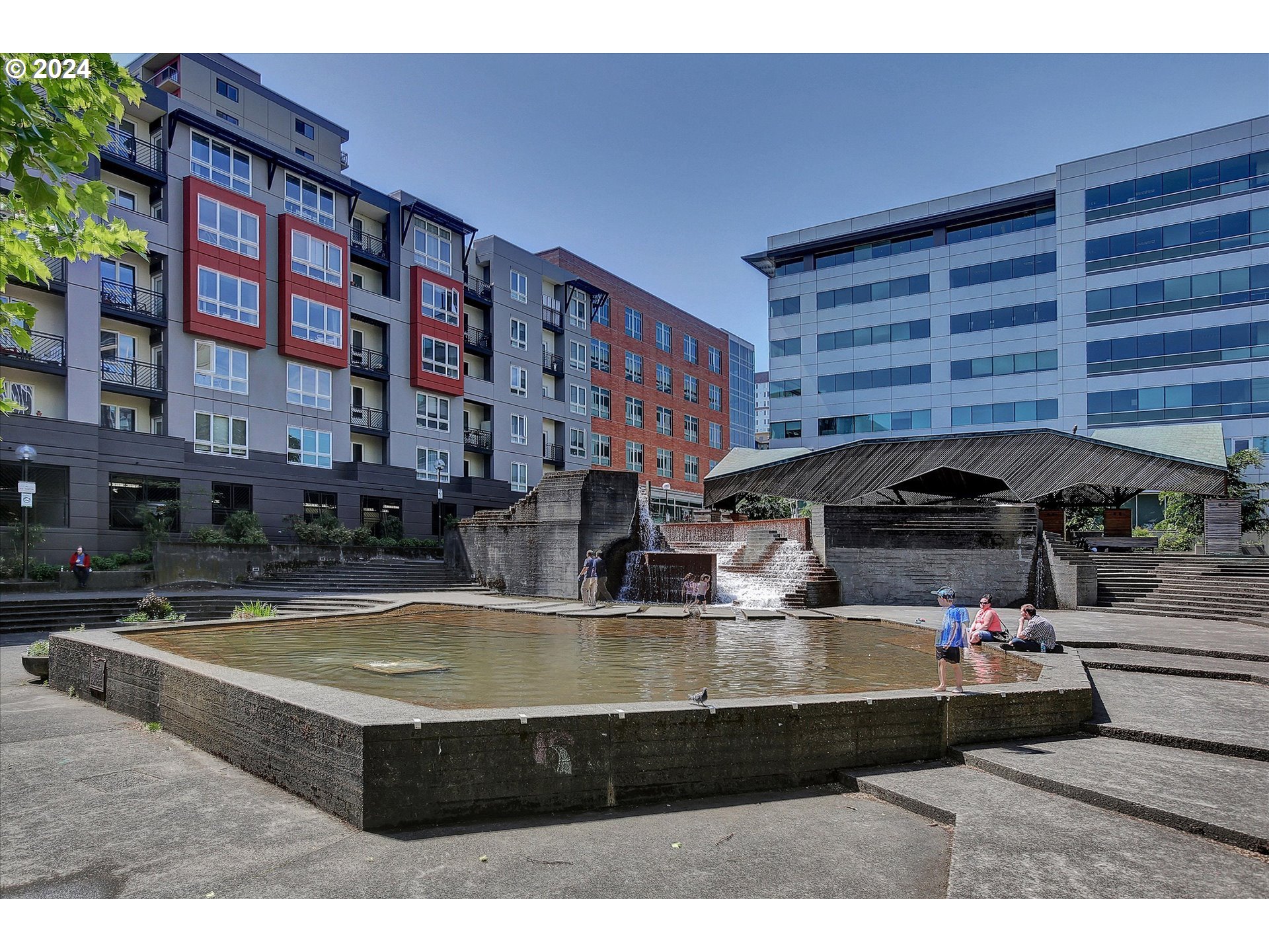 255 SW HARRISON ST 12A