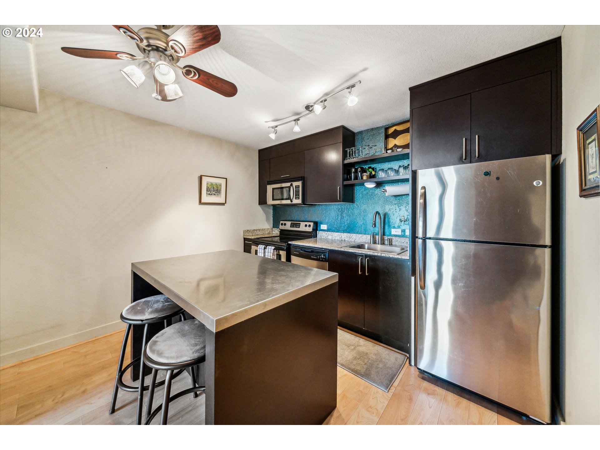 255 SW HARRISON ST 12A