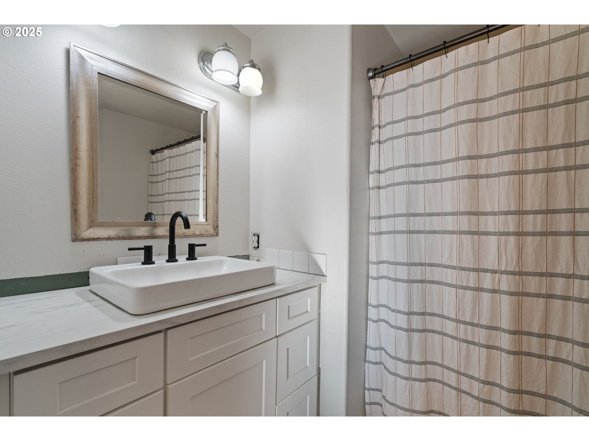 23459 SW Orchard Heights PL
