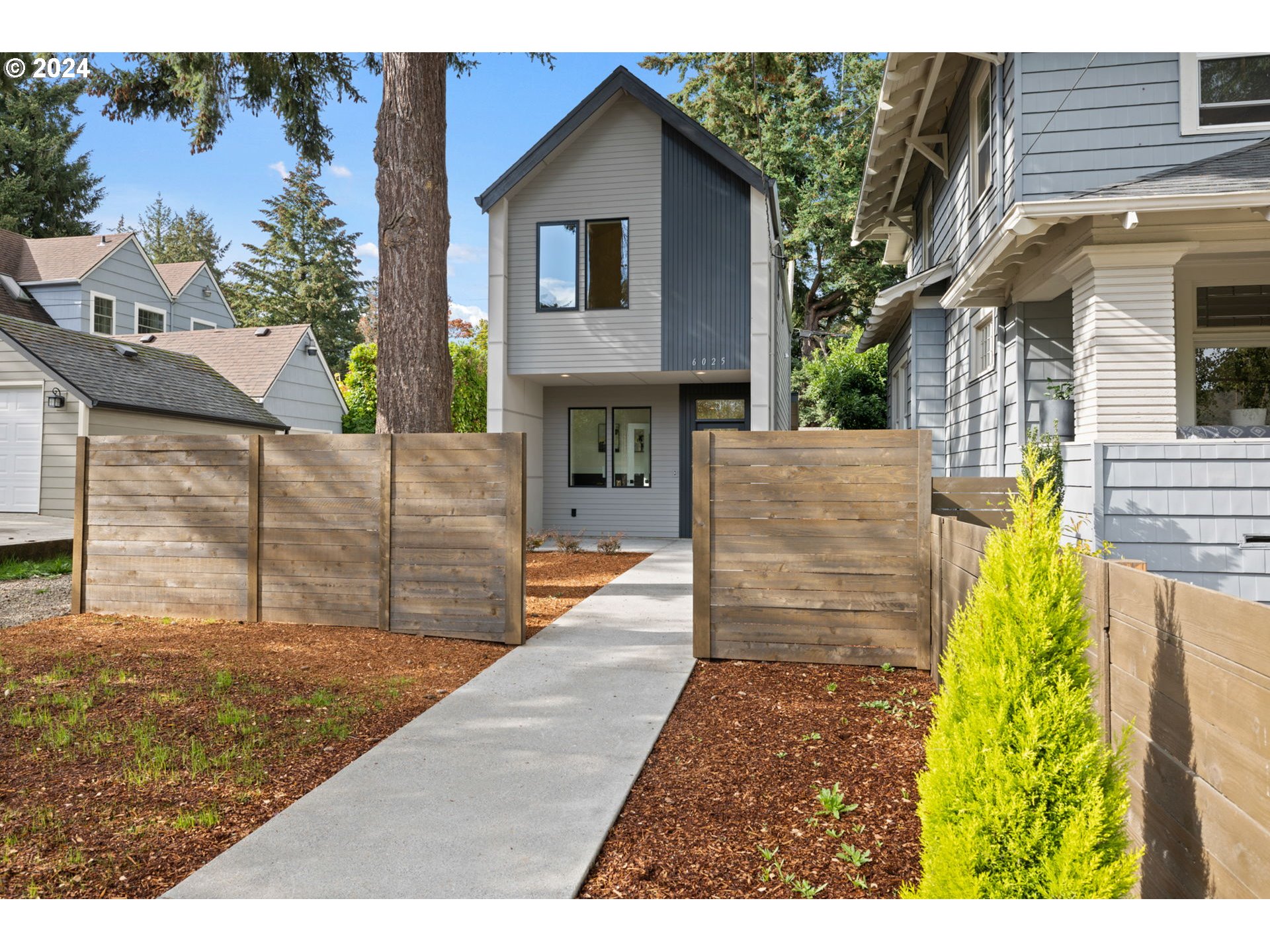 6025 NE 23RD AVE