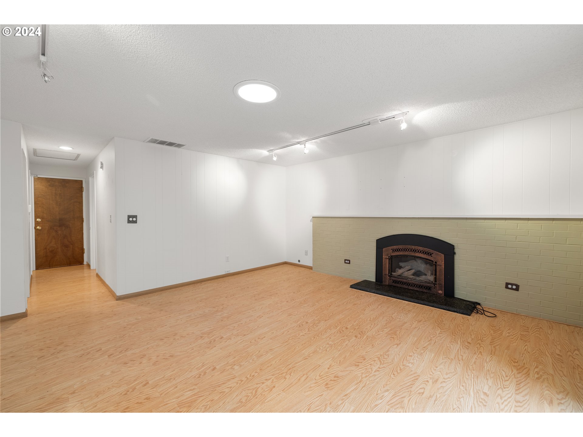 9120 SW PARKVIEW LOOP