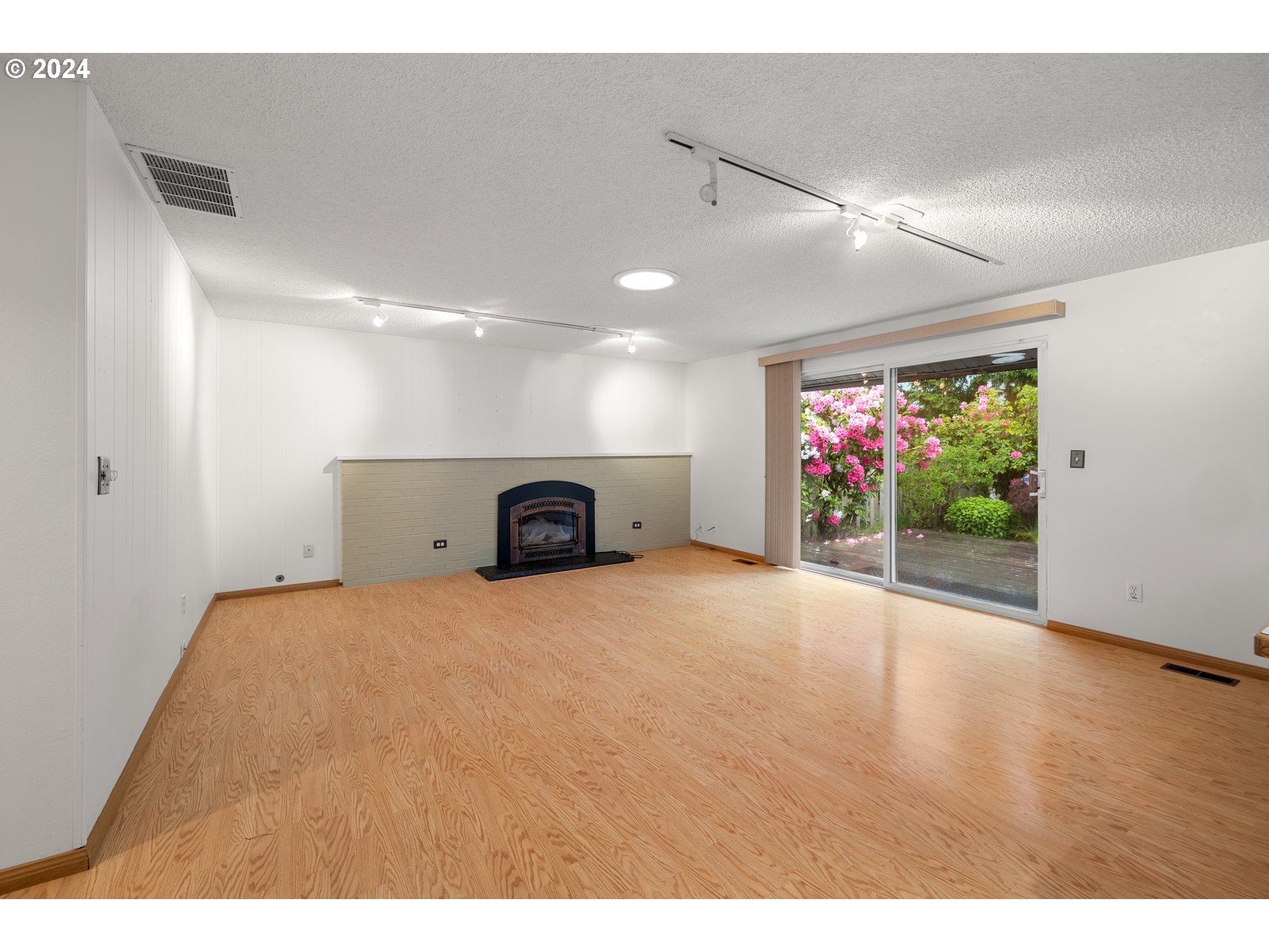 9120 SW PARKVIEW LOOP