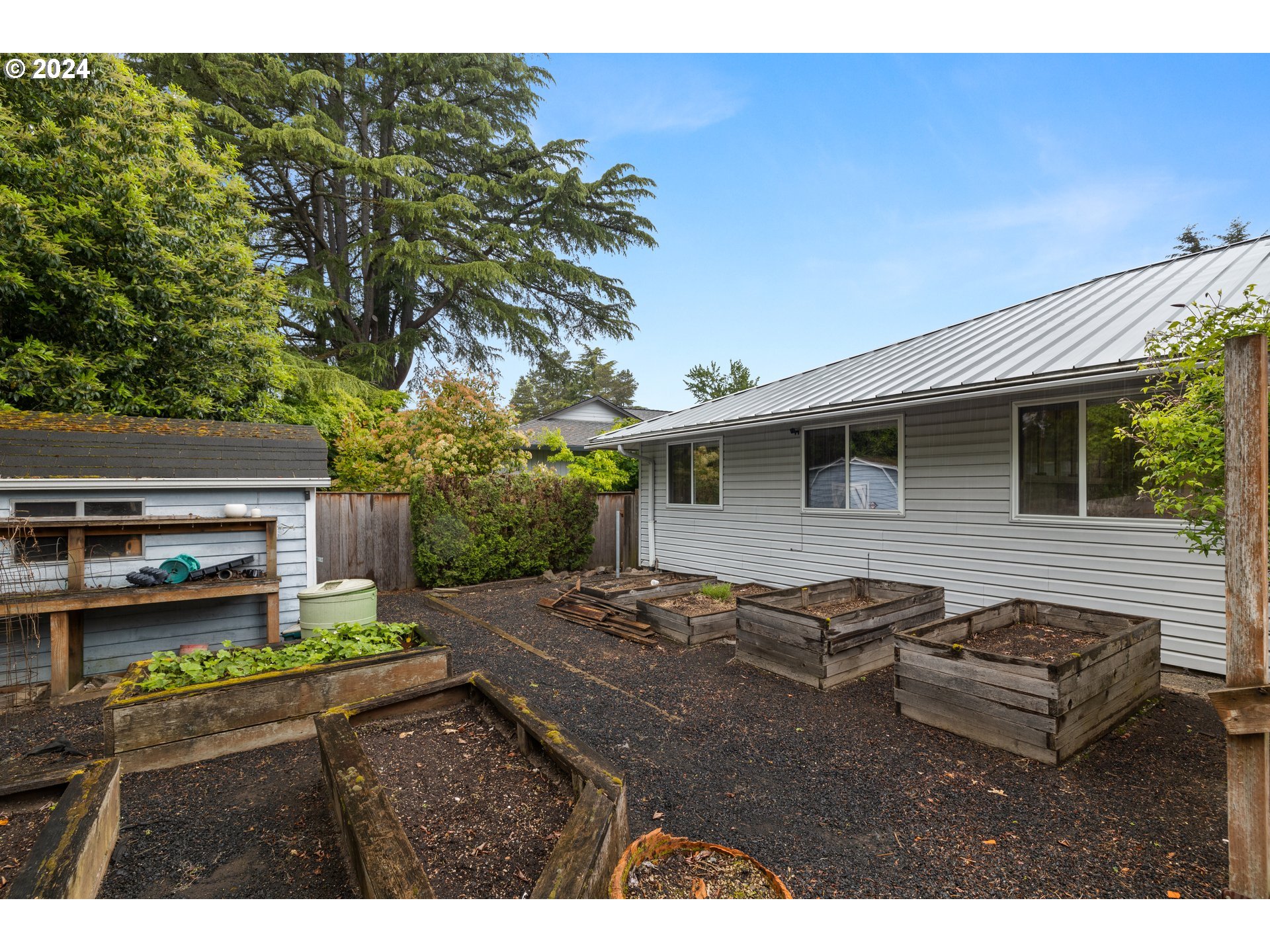 9120 SW PARKVIEW LOOP