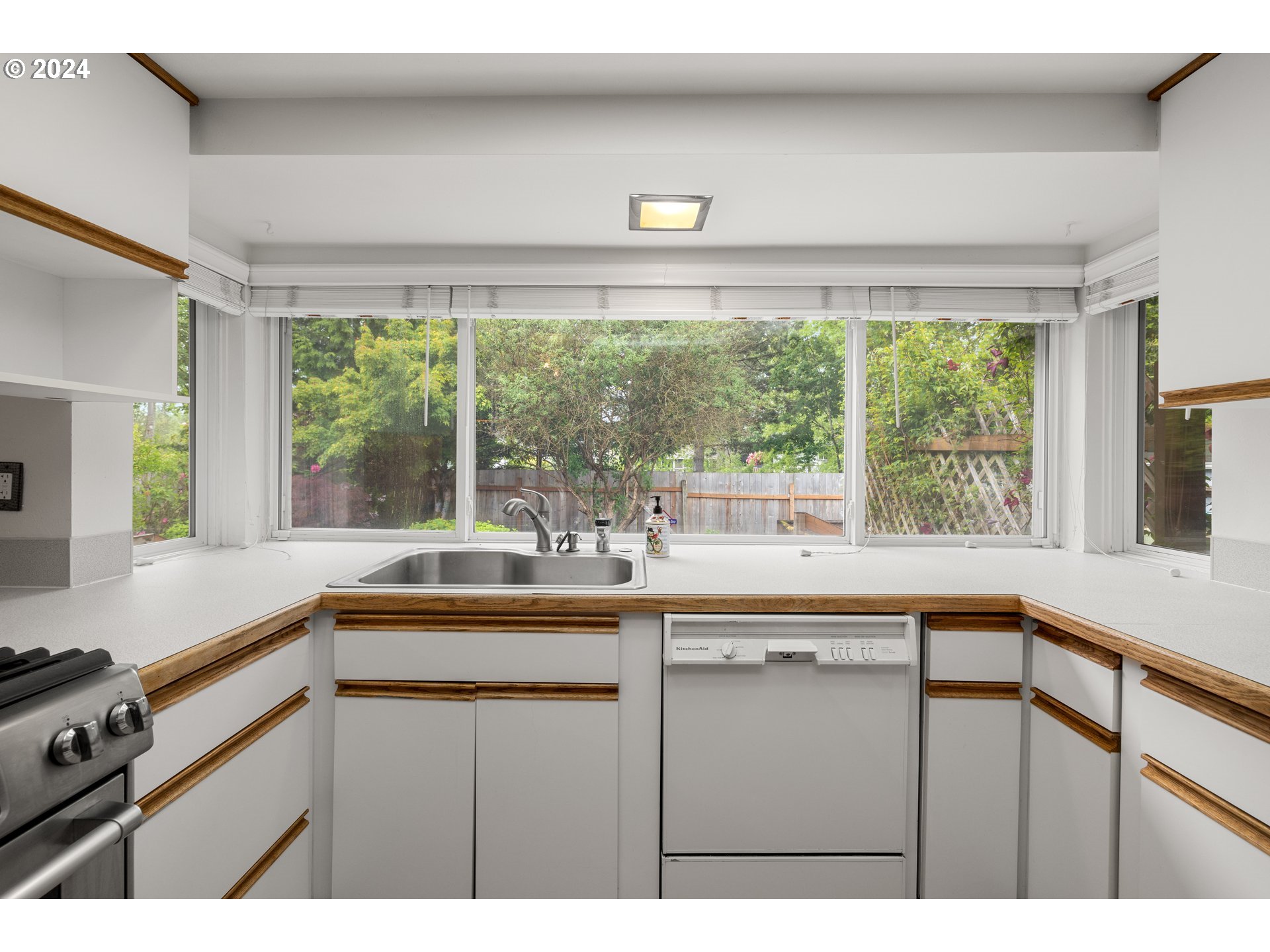 9120 SW PARKVIEW LOOP