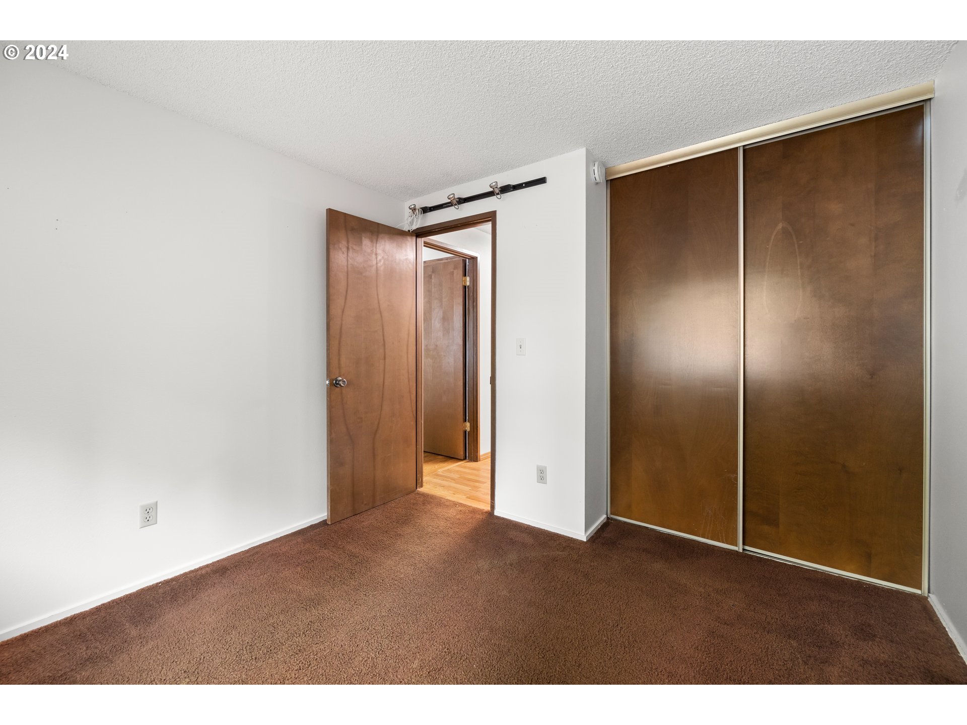 9120 SW PARKVIEW LOOP