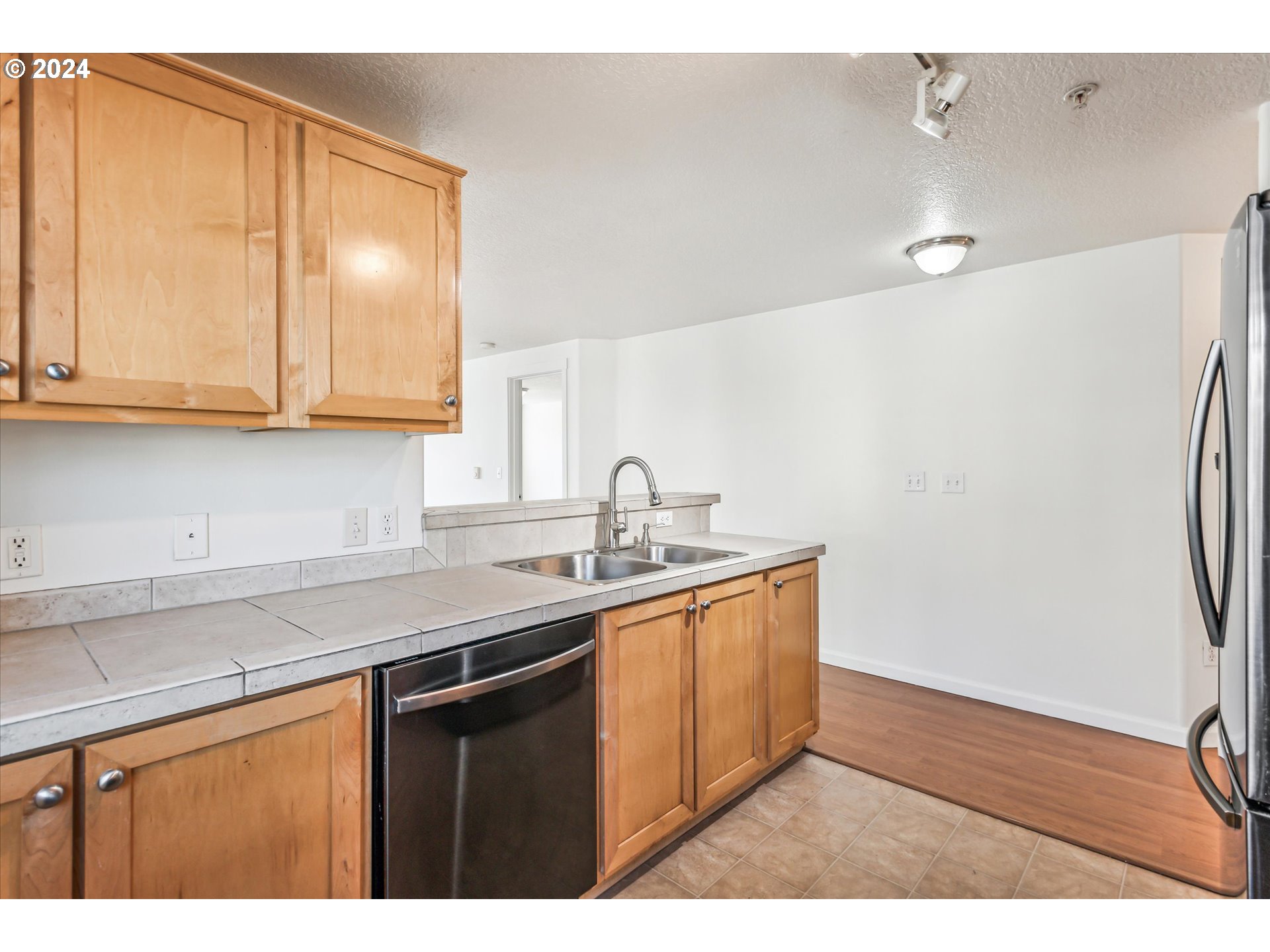 760 NW 185TH AVE 202