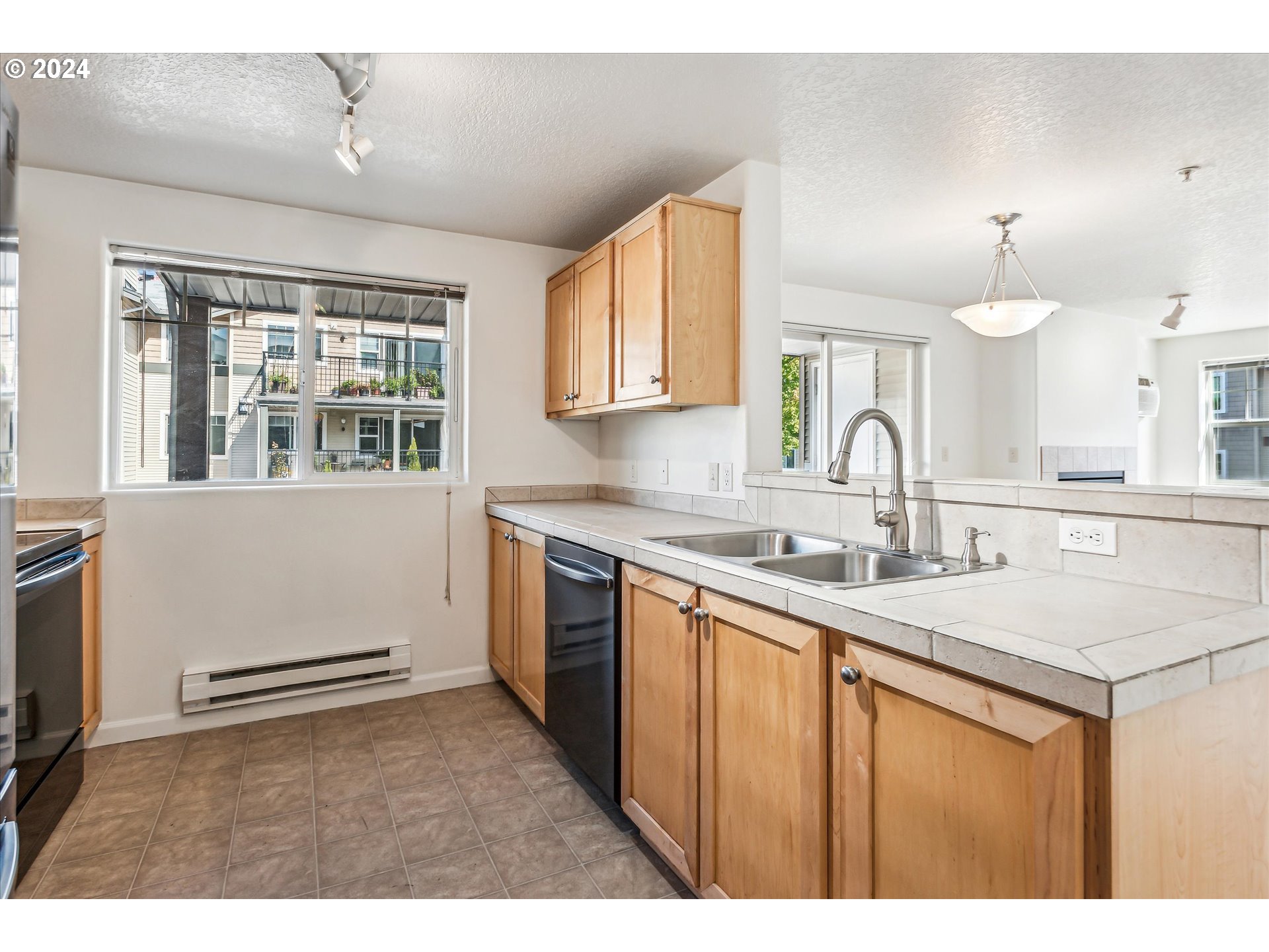 760 NW 185TH AVE 202