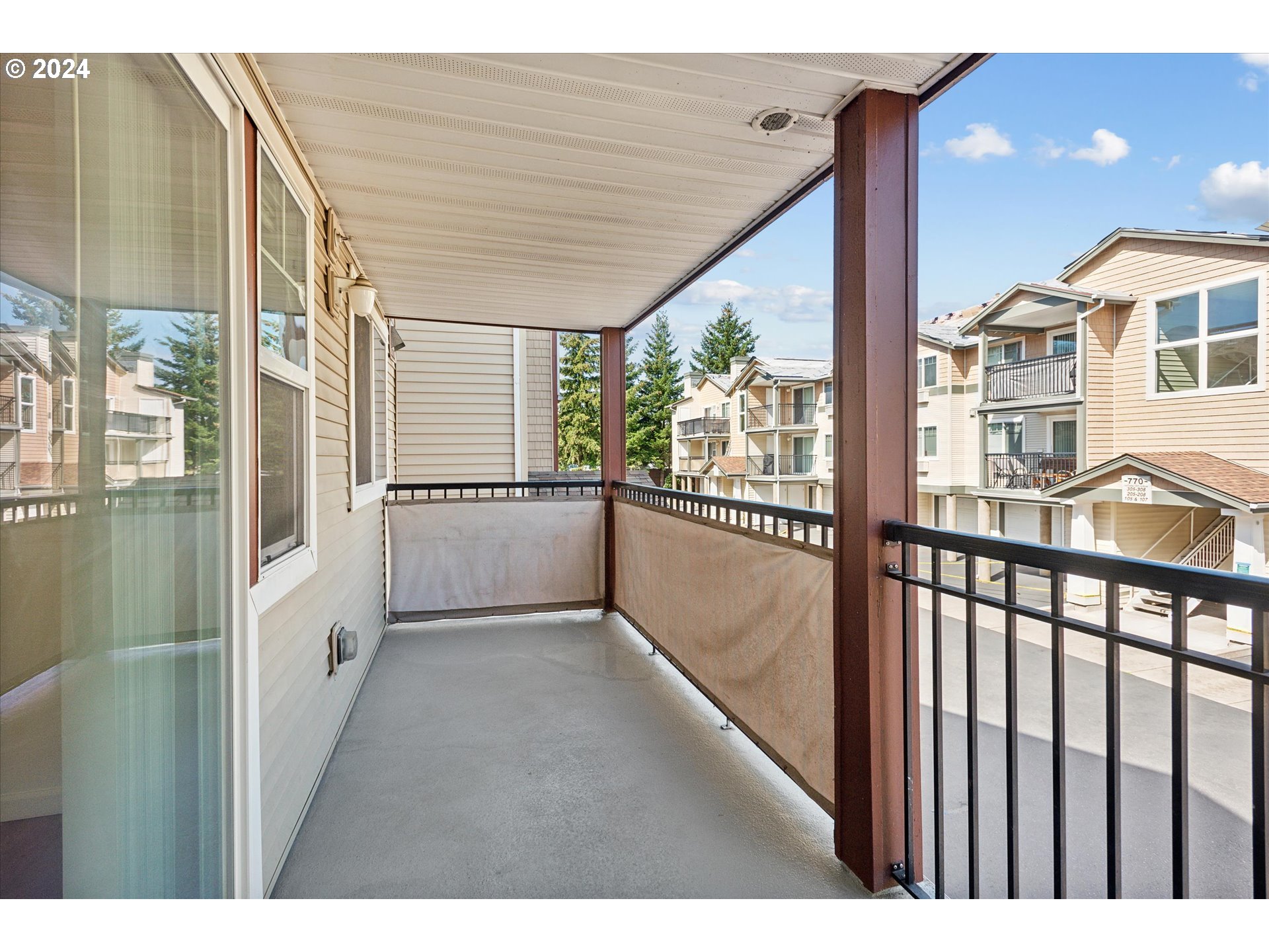 760 NW 185TH AVE 202