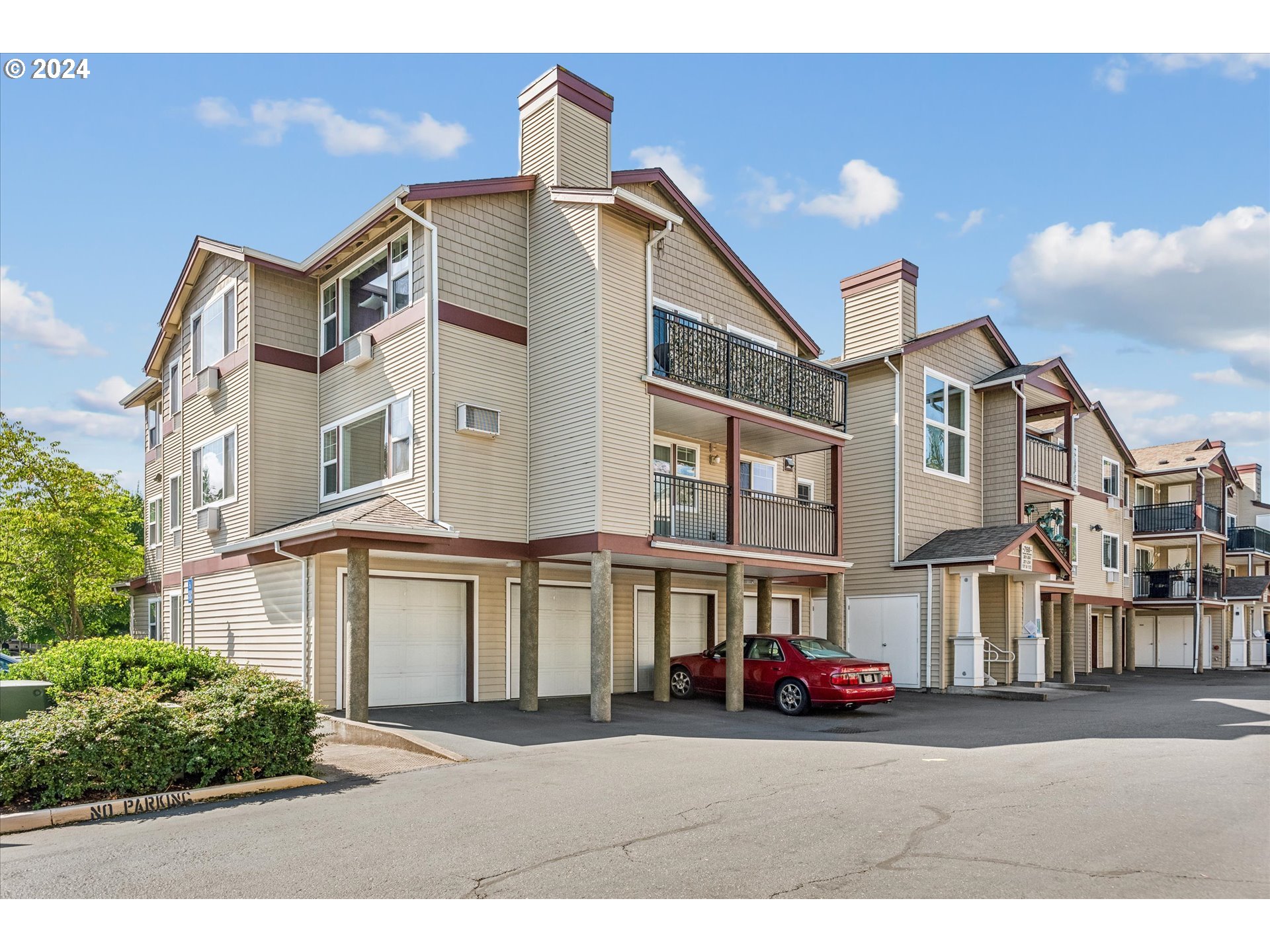 760 NW 185TH AVE 202