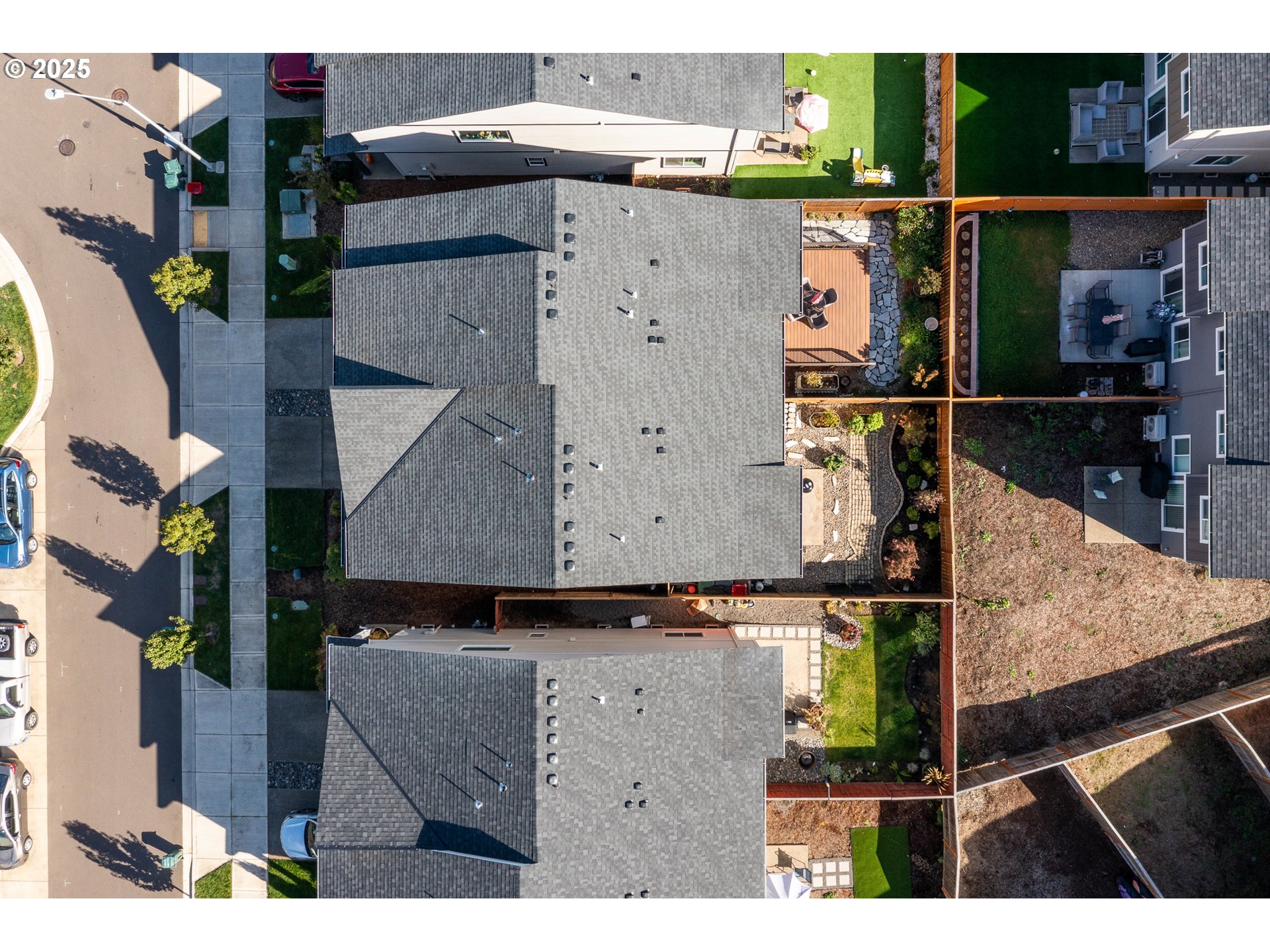2721 S MAGNOLIA DR