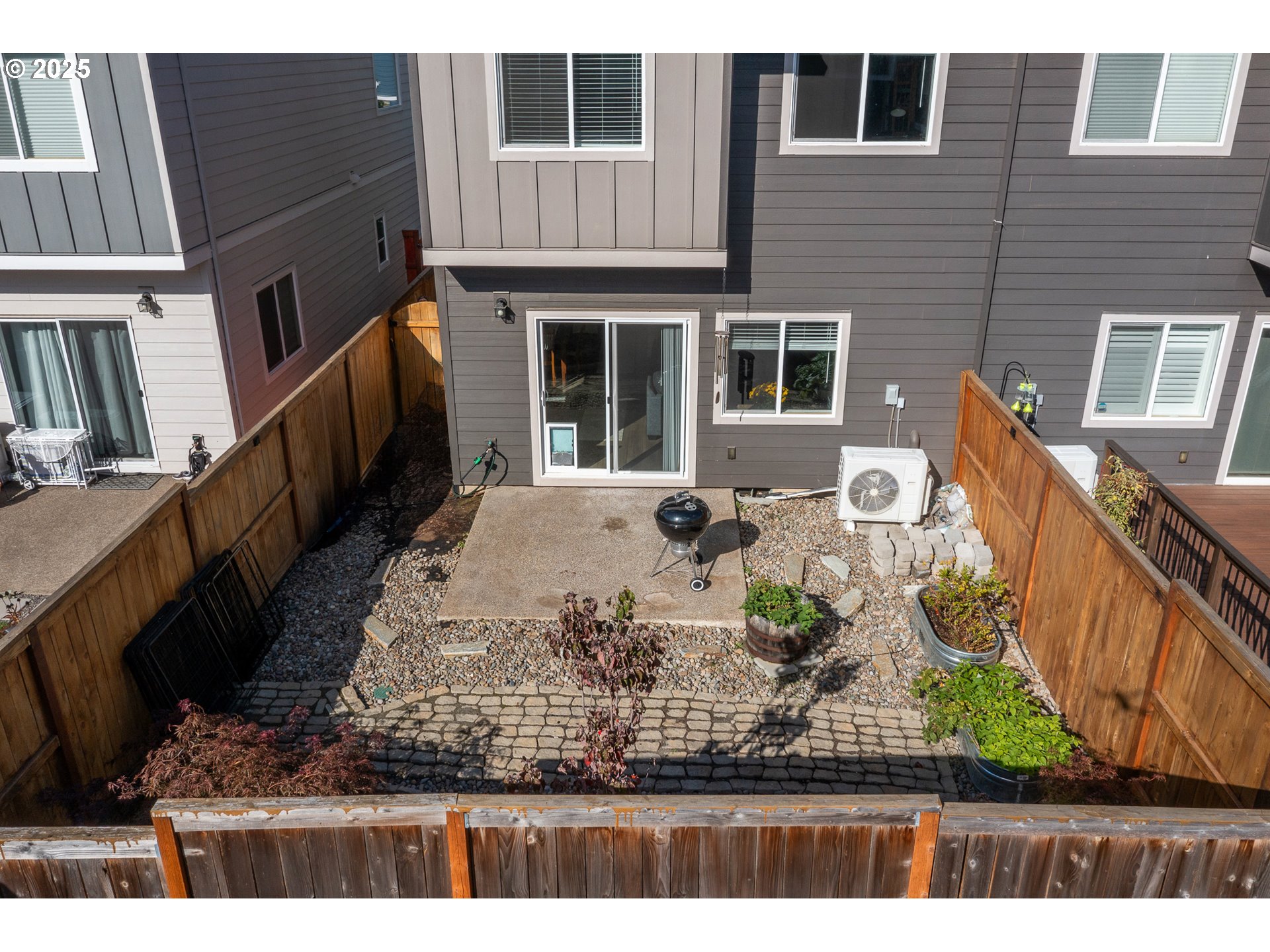2721 S MAGNOLIA DR