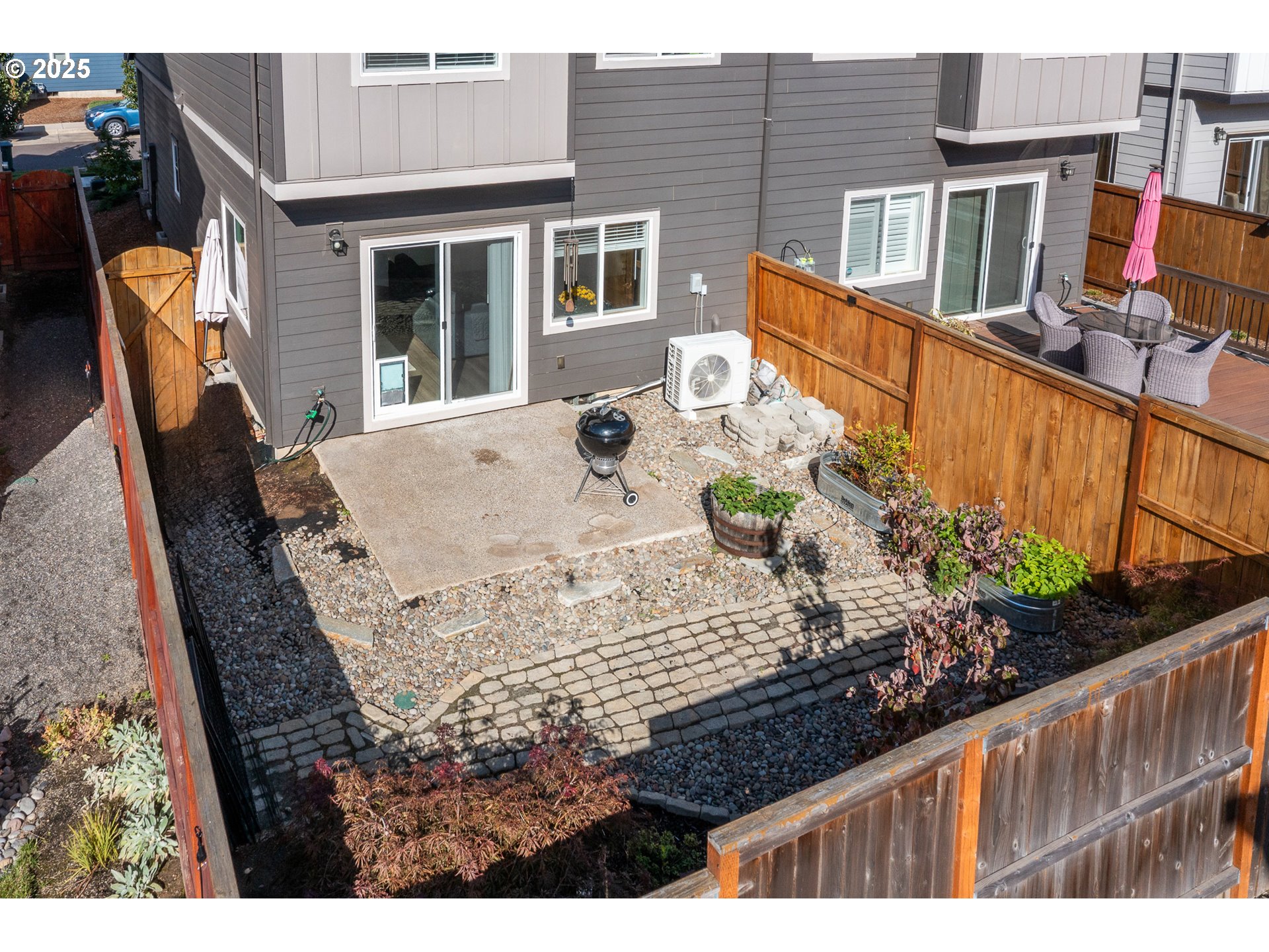 2721 S MAGNOLIA DR