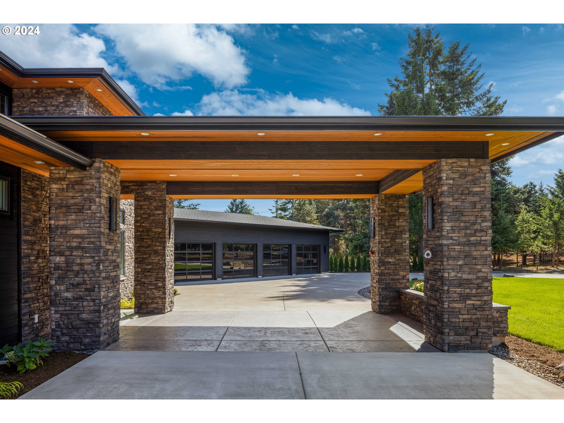 13380 NE PARRETT MOUNTAIN RD