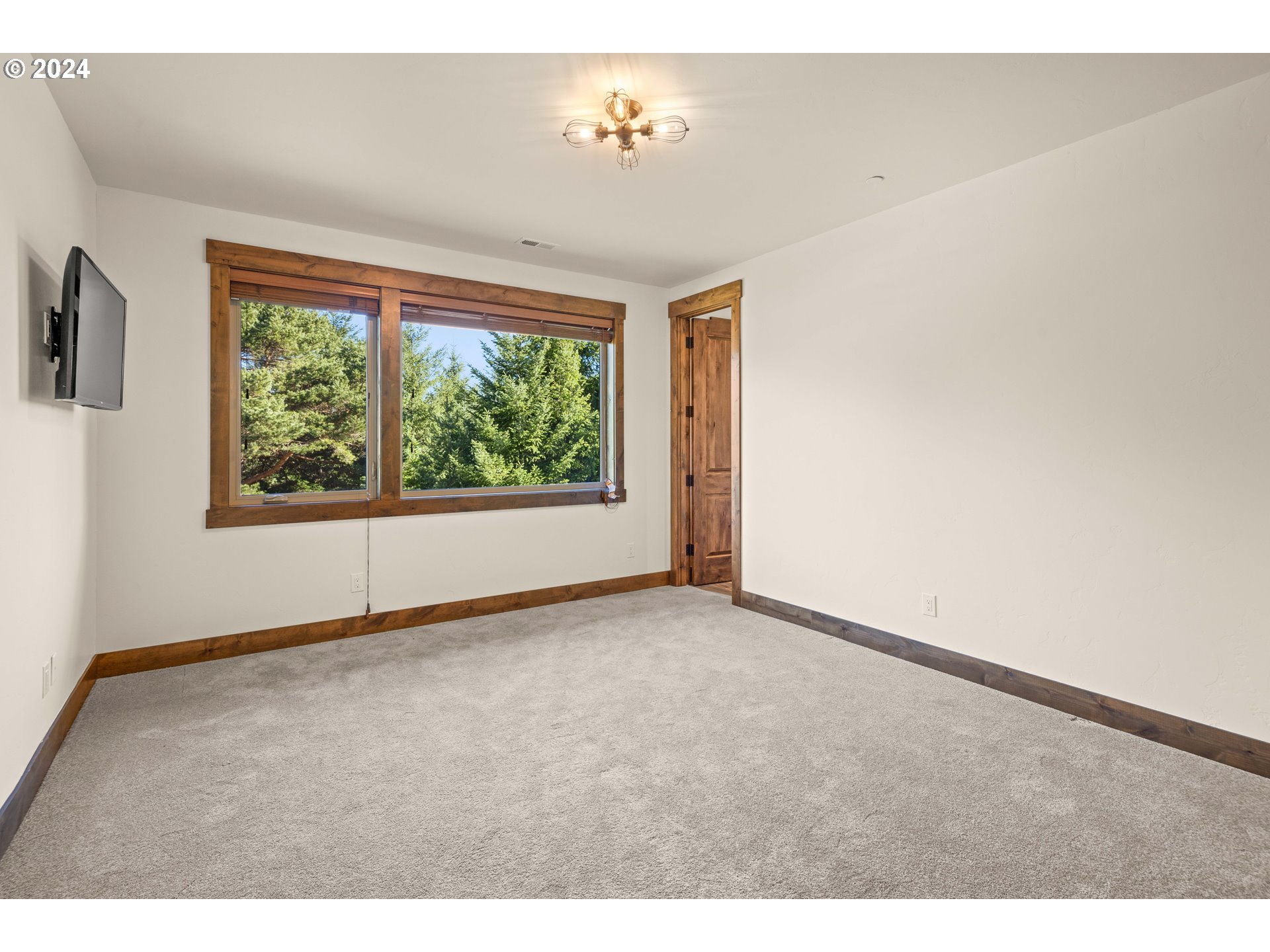 13380 NE PARRETT MOUNTAIN RD