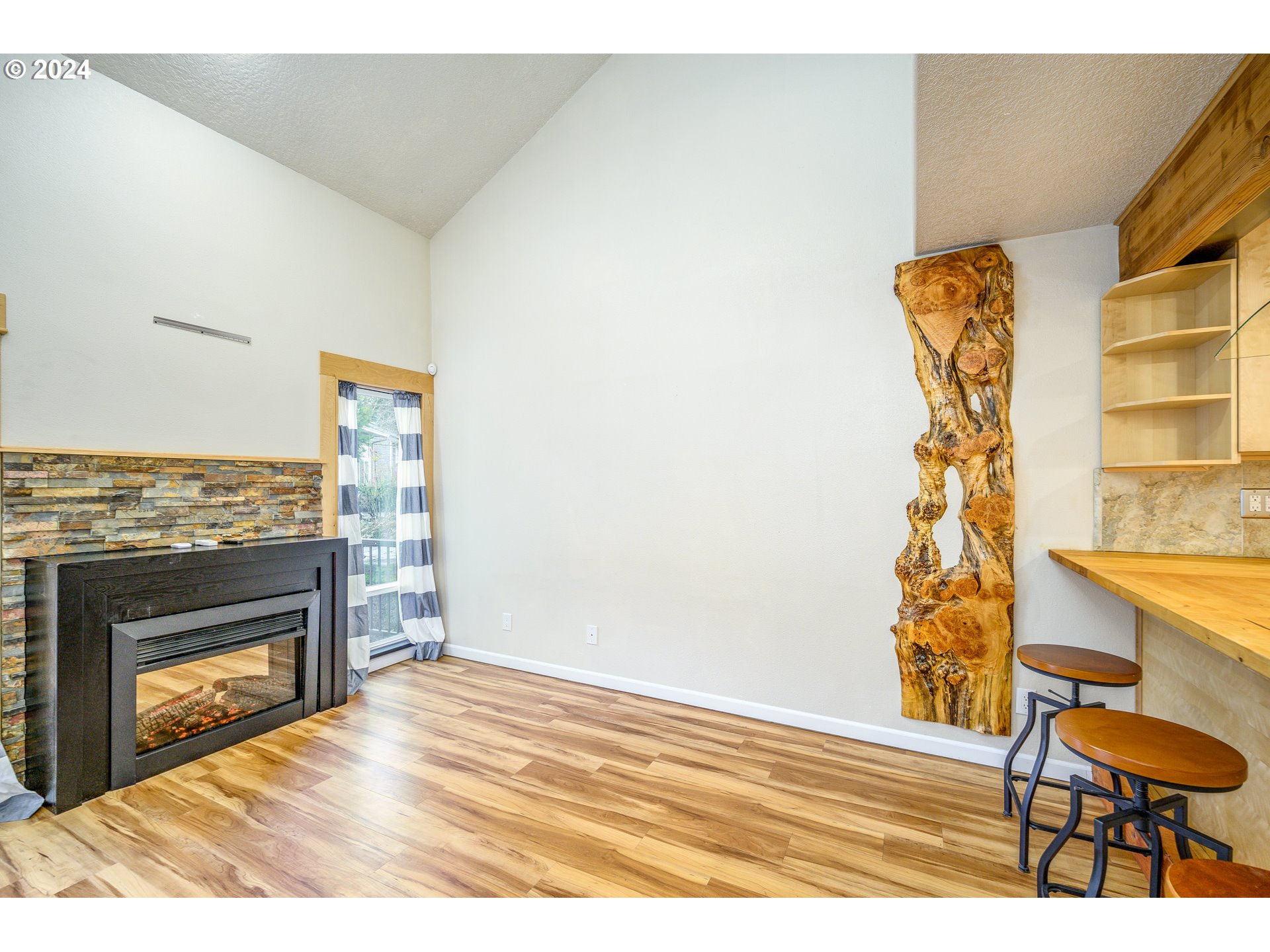 4664 SW COMUS PL #2-H