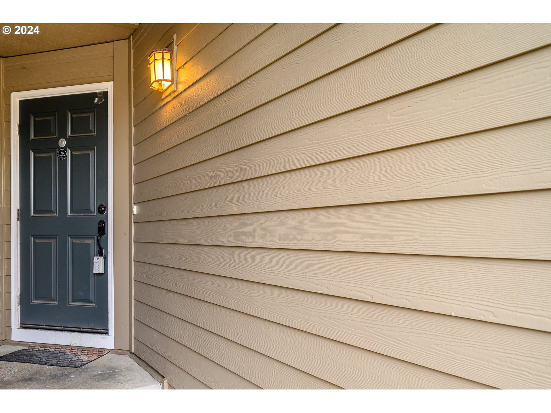 4664 SW COMUS PL #2-H