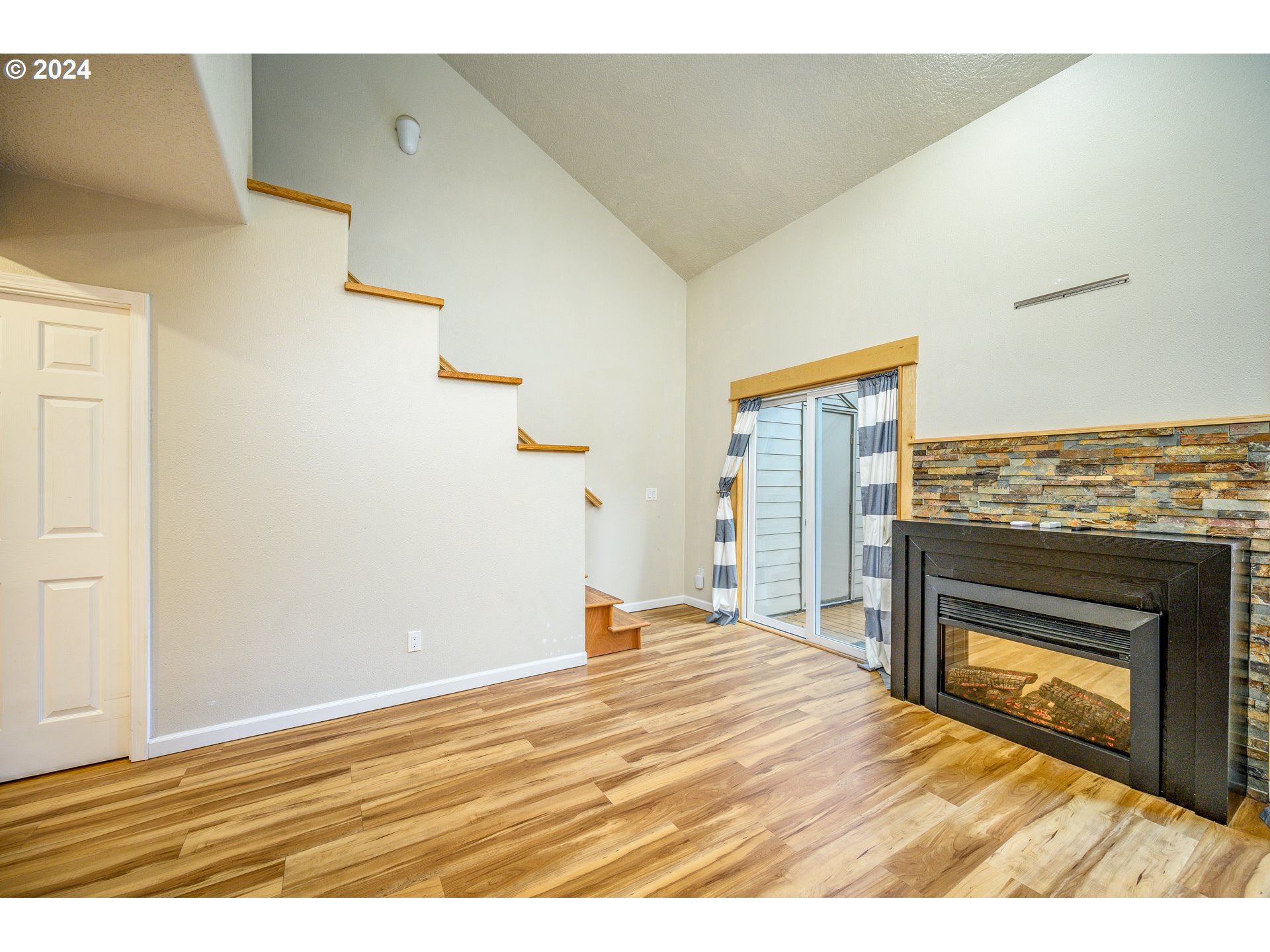 4664 SW COMUS PL #2-H