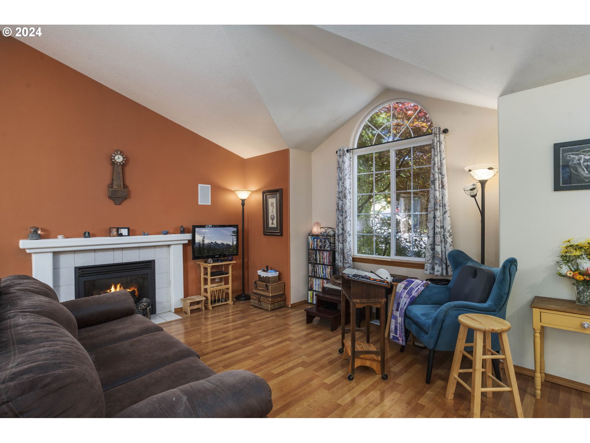 1201 NE 94TH PL