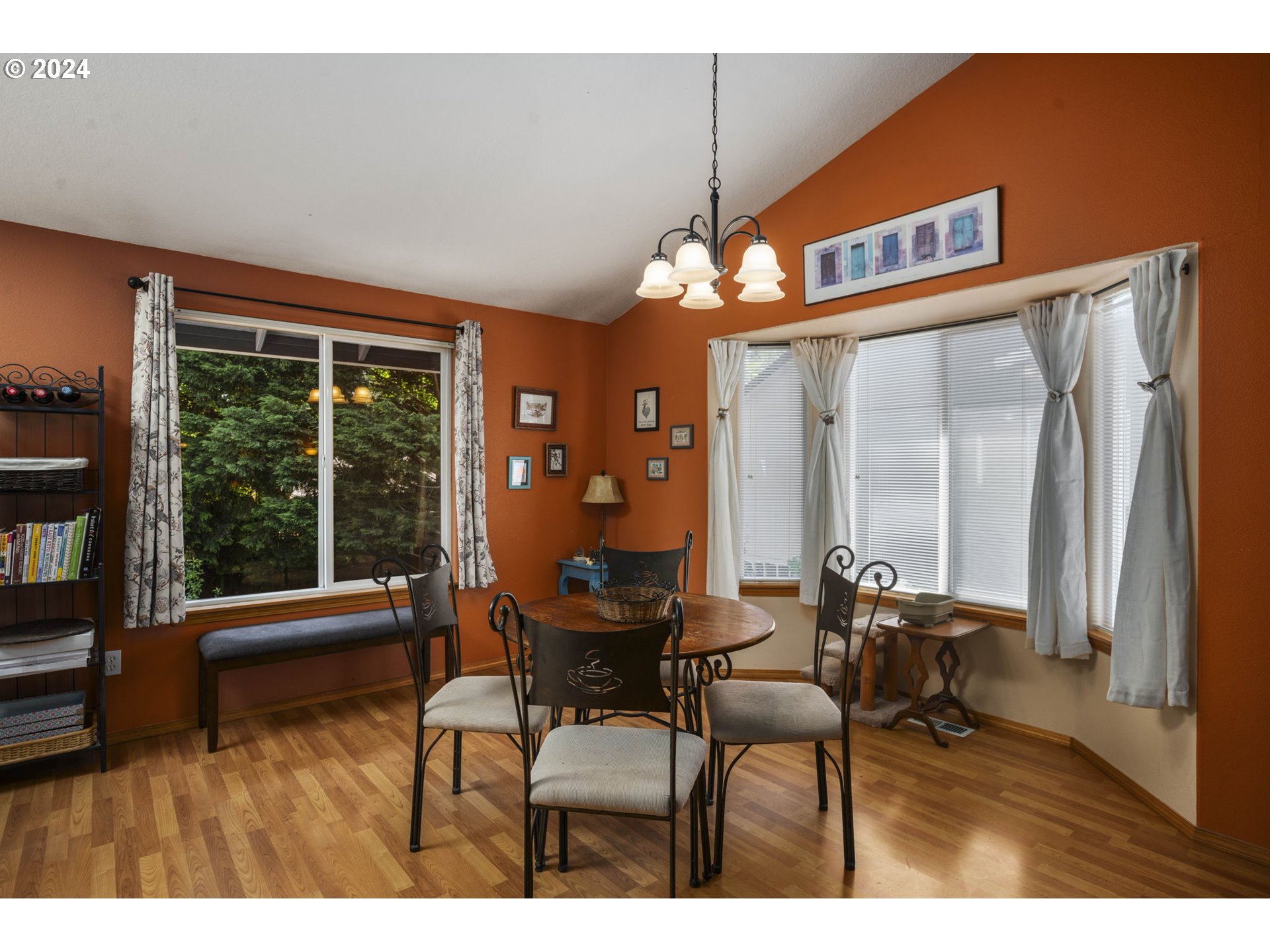1201 NE 94TH PL