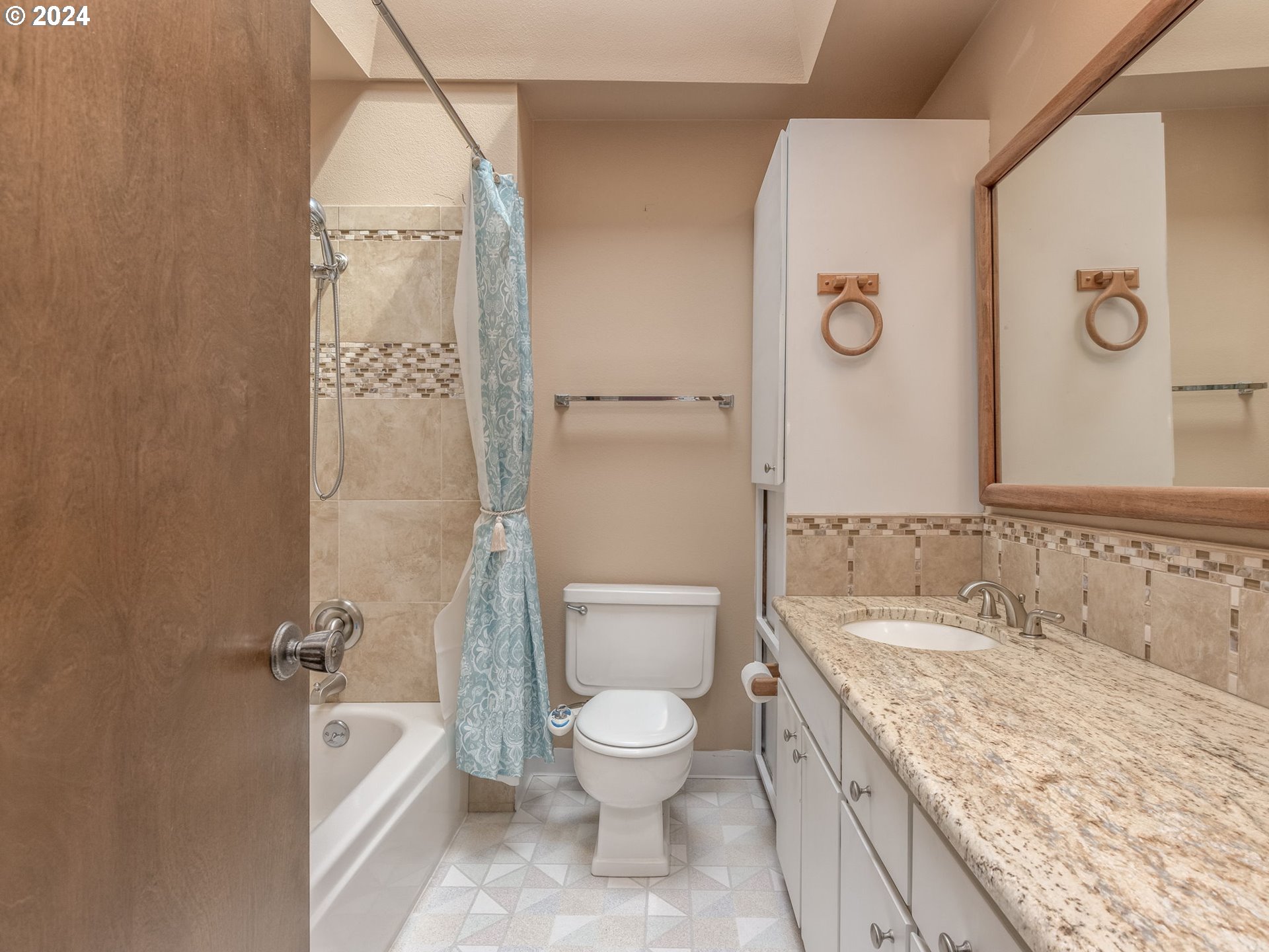 18395 SW BUTTERNUT ST