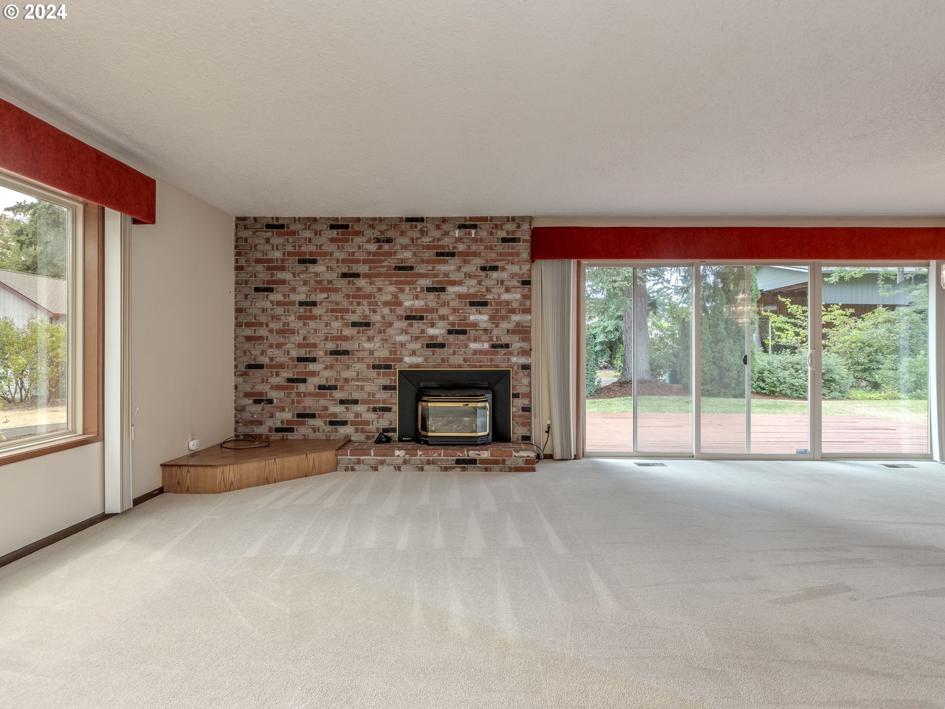 18395 SW BUTTERNUT ST