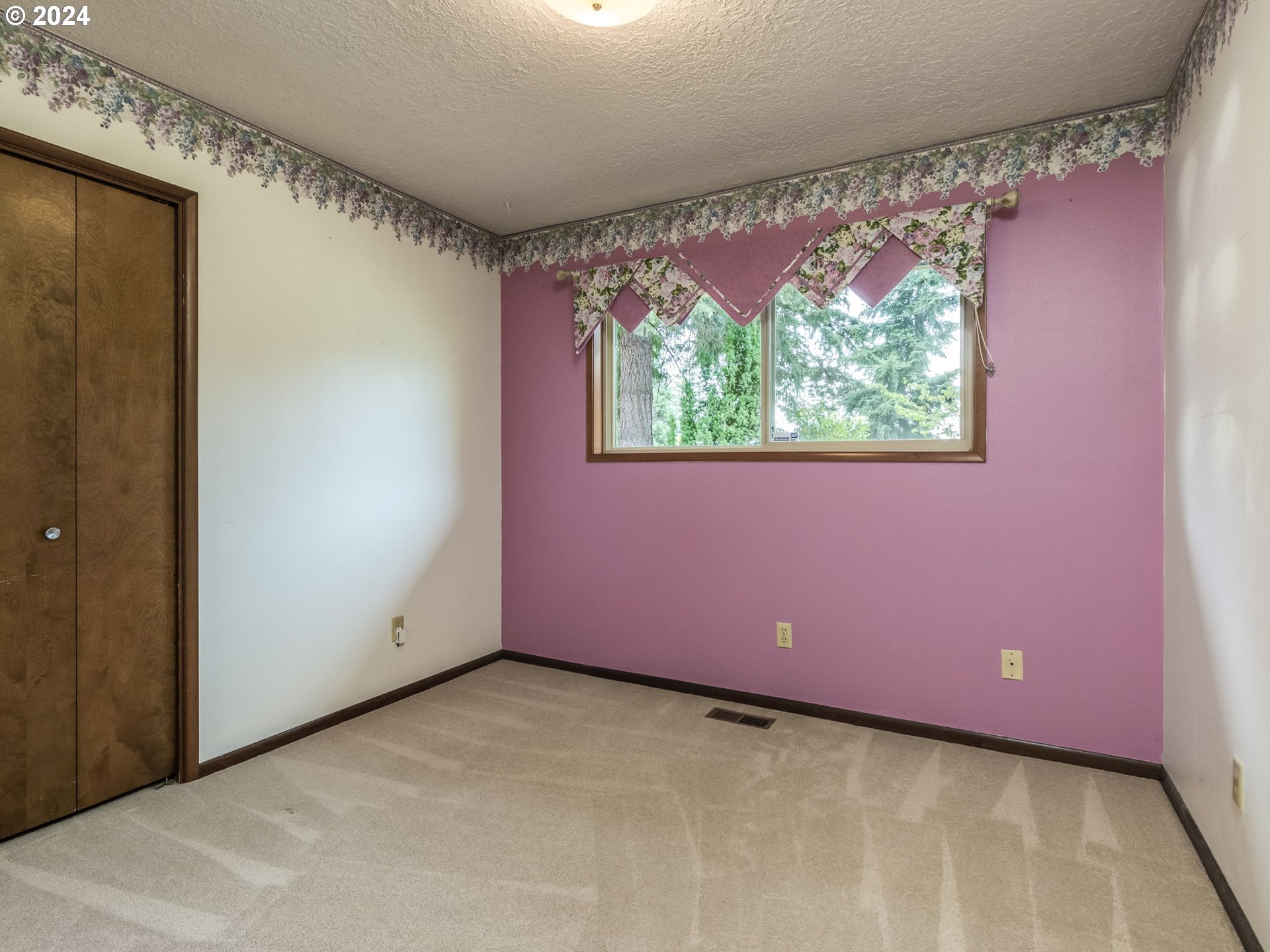 18395 SW BUTTERNUT ST