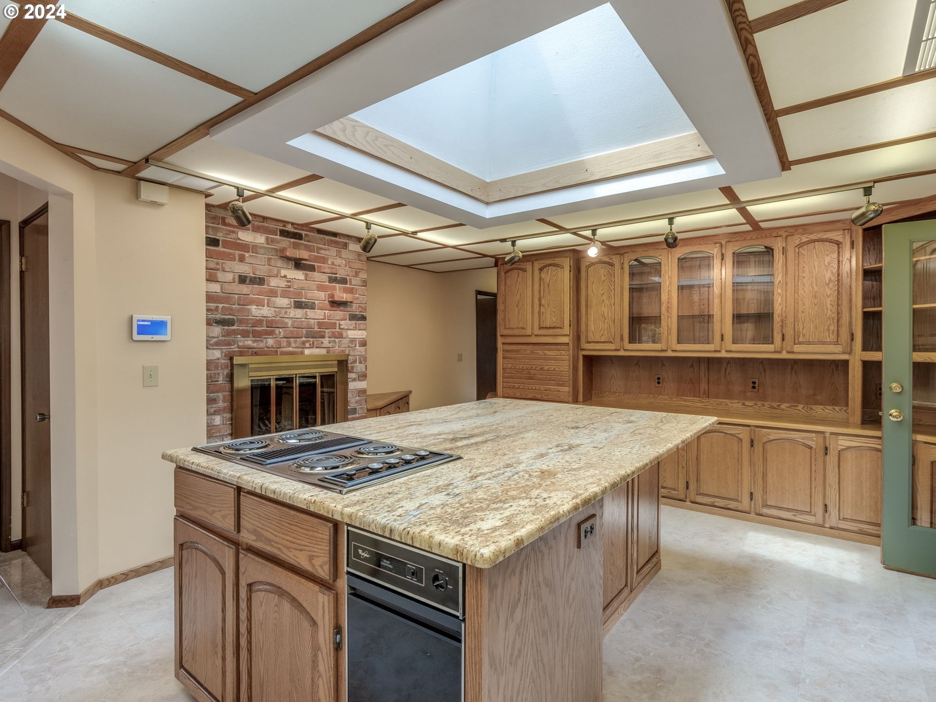 18395 SW BUTTERNUT ST