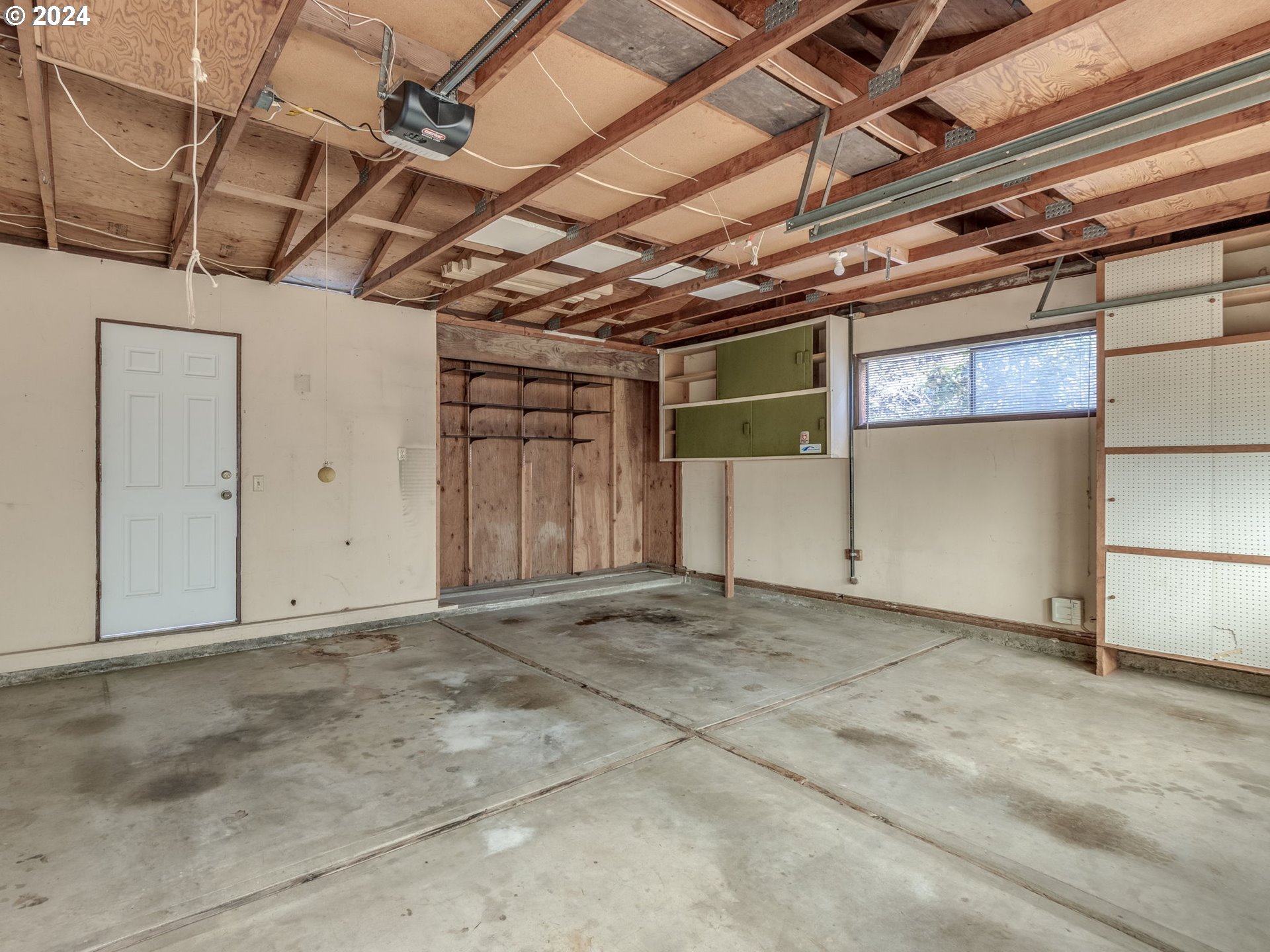 18395 SW BUTTERNUT ST