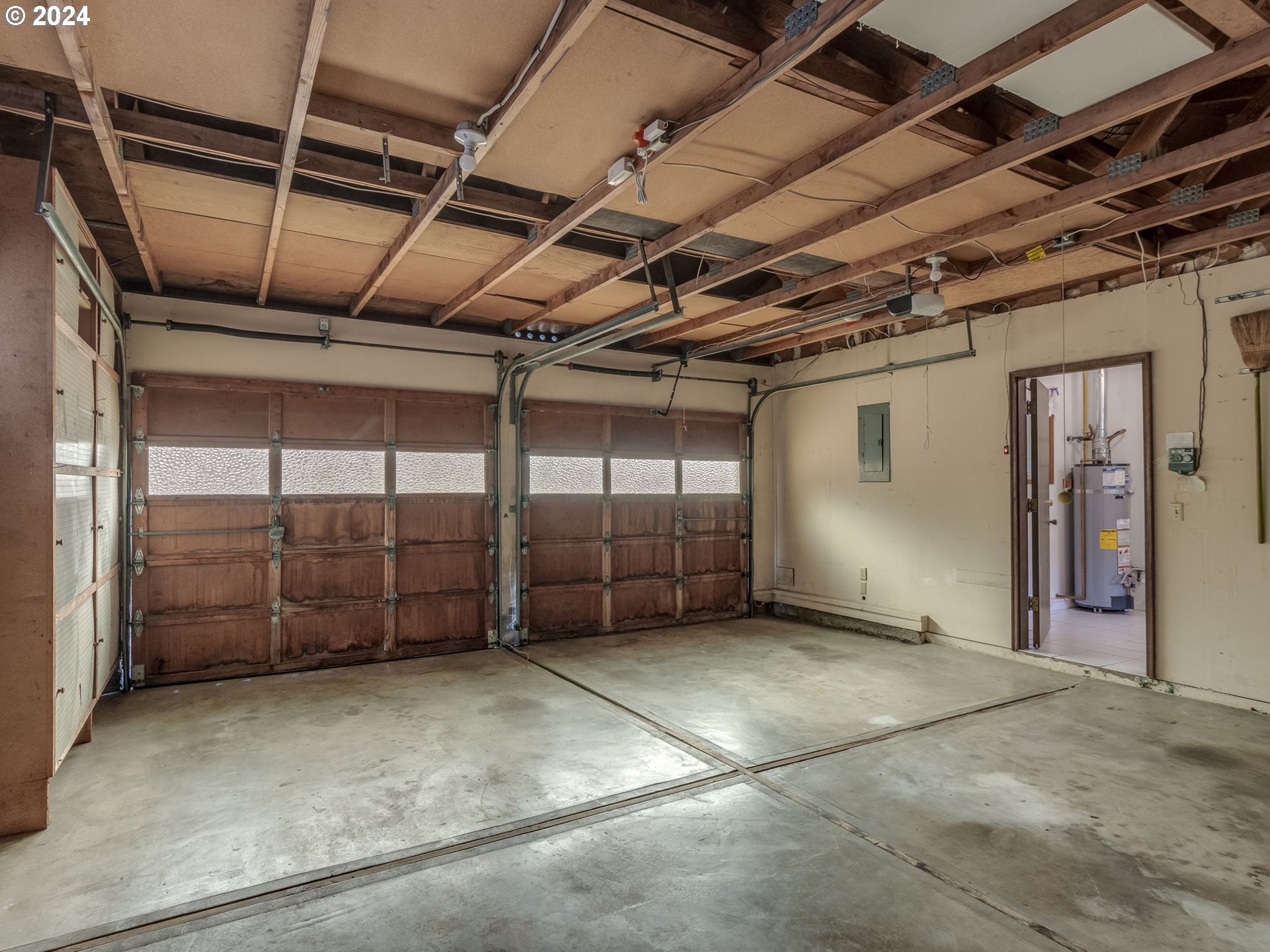 18395 SW BUTTERNUT ST