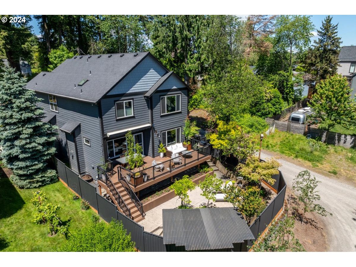 1610 SW DOLPH CT