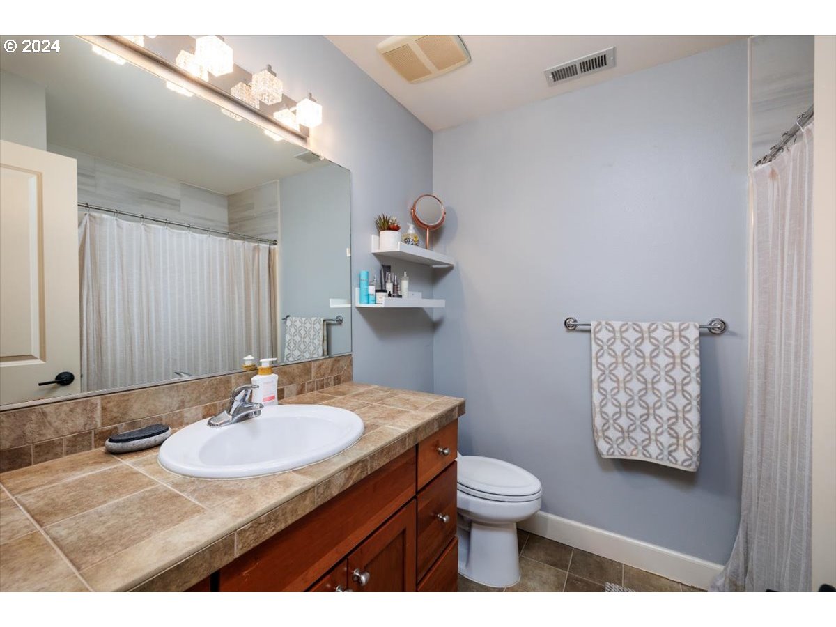 1610 SW DOLPH CT