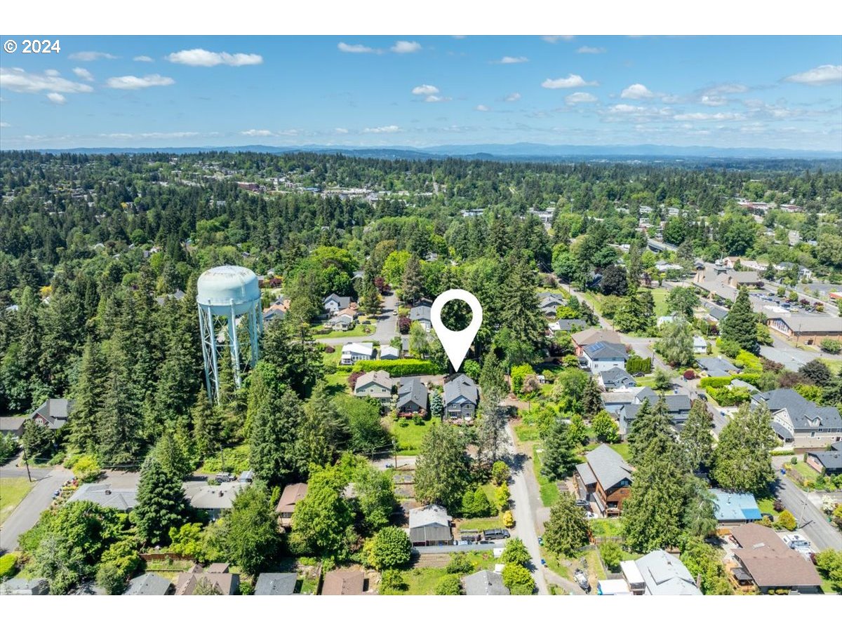 1610 SW DOLPH CT