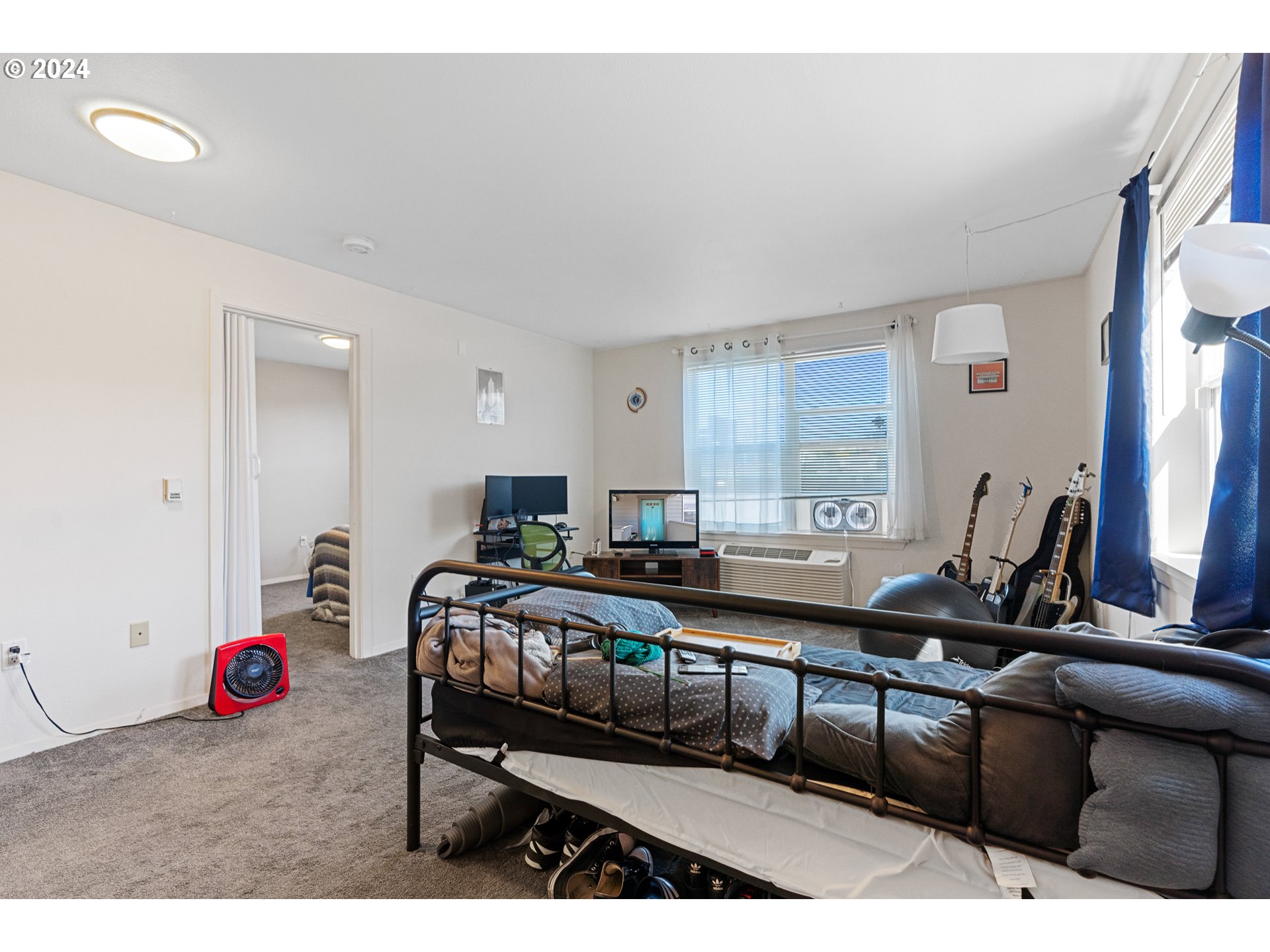 10345 NE CLACKAMAS ST 16
