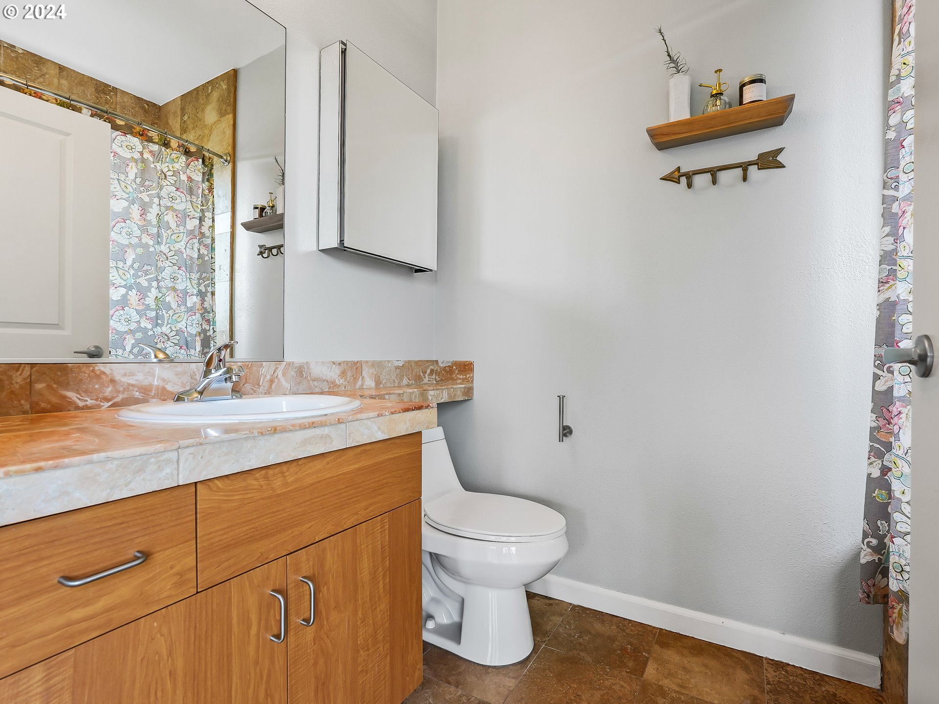 8712 N DECATUR ST 404