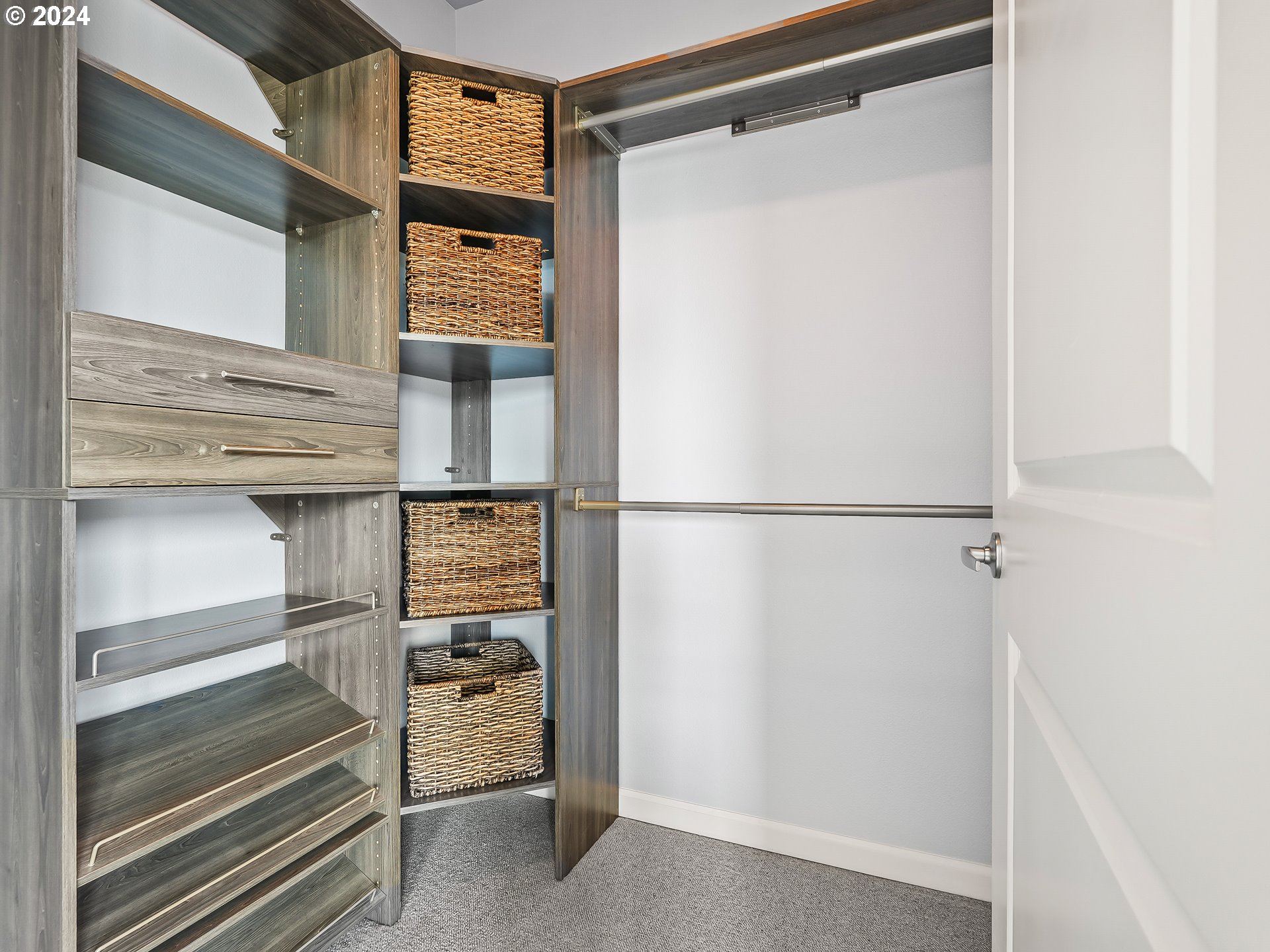 8712 N DECATUR ST 404