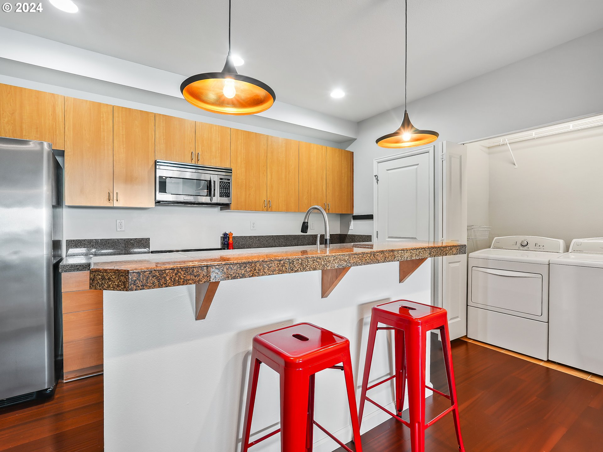 8712 N DECATUR ST 404