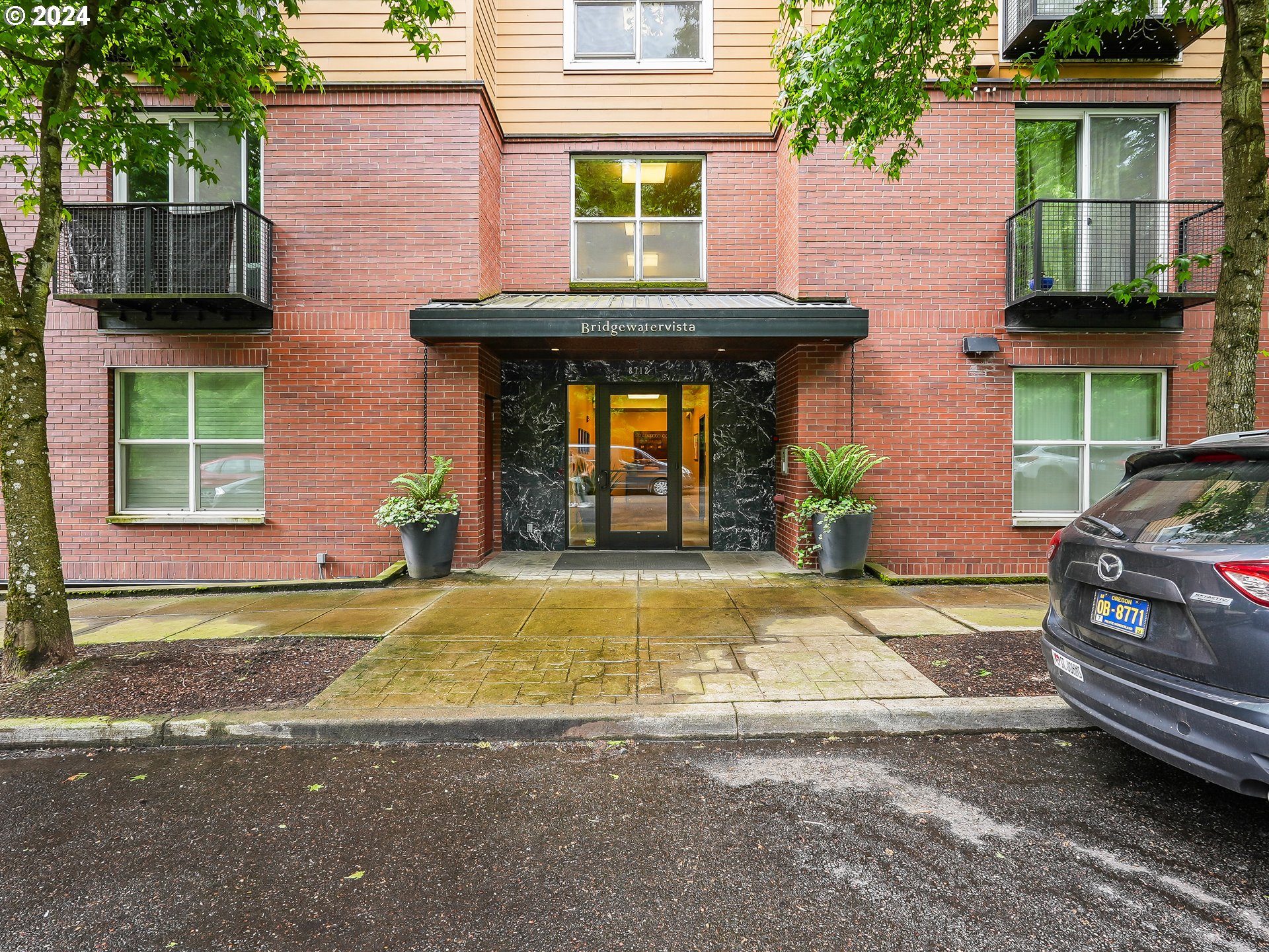 8712 N DECATUR ST 404