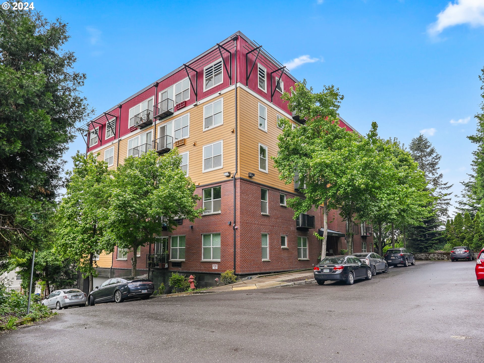 8712 N DECATUR ST 404