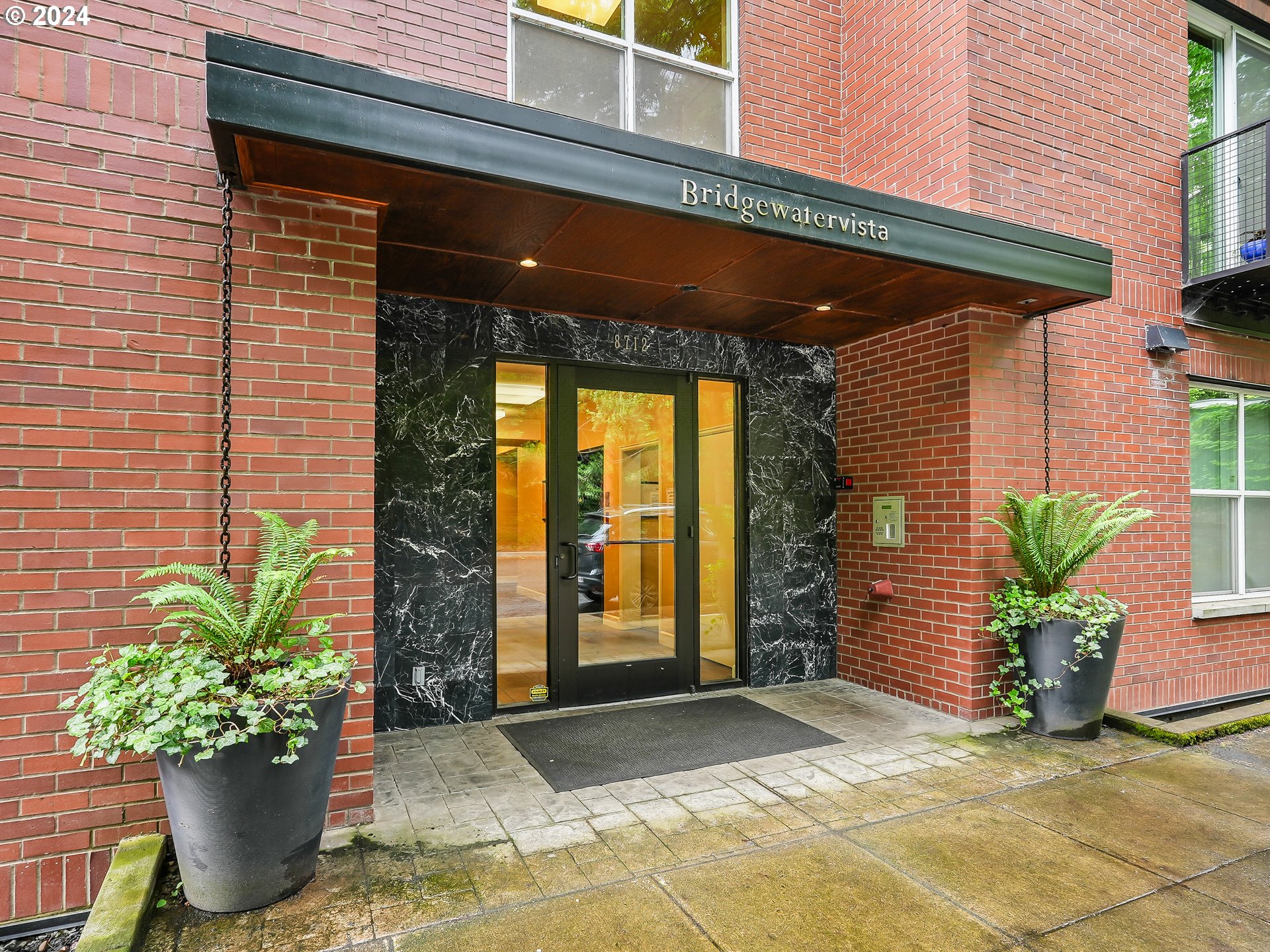 8712 N DECATUR ST 404