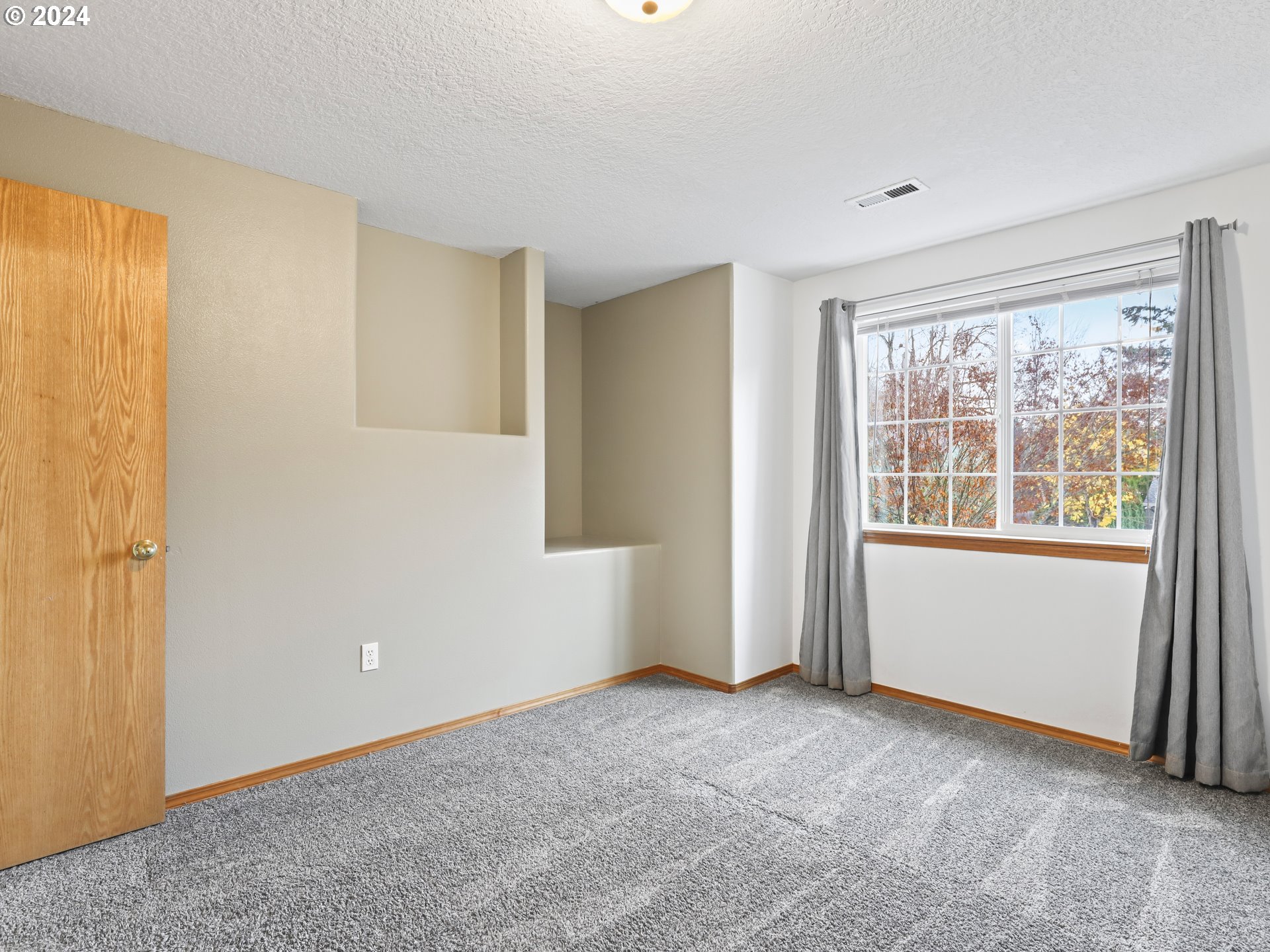 19420 SILVERFOX PKWY