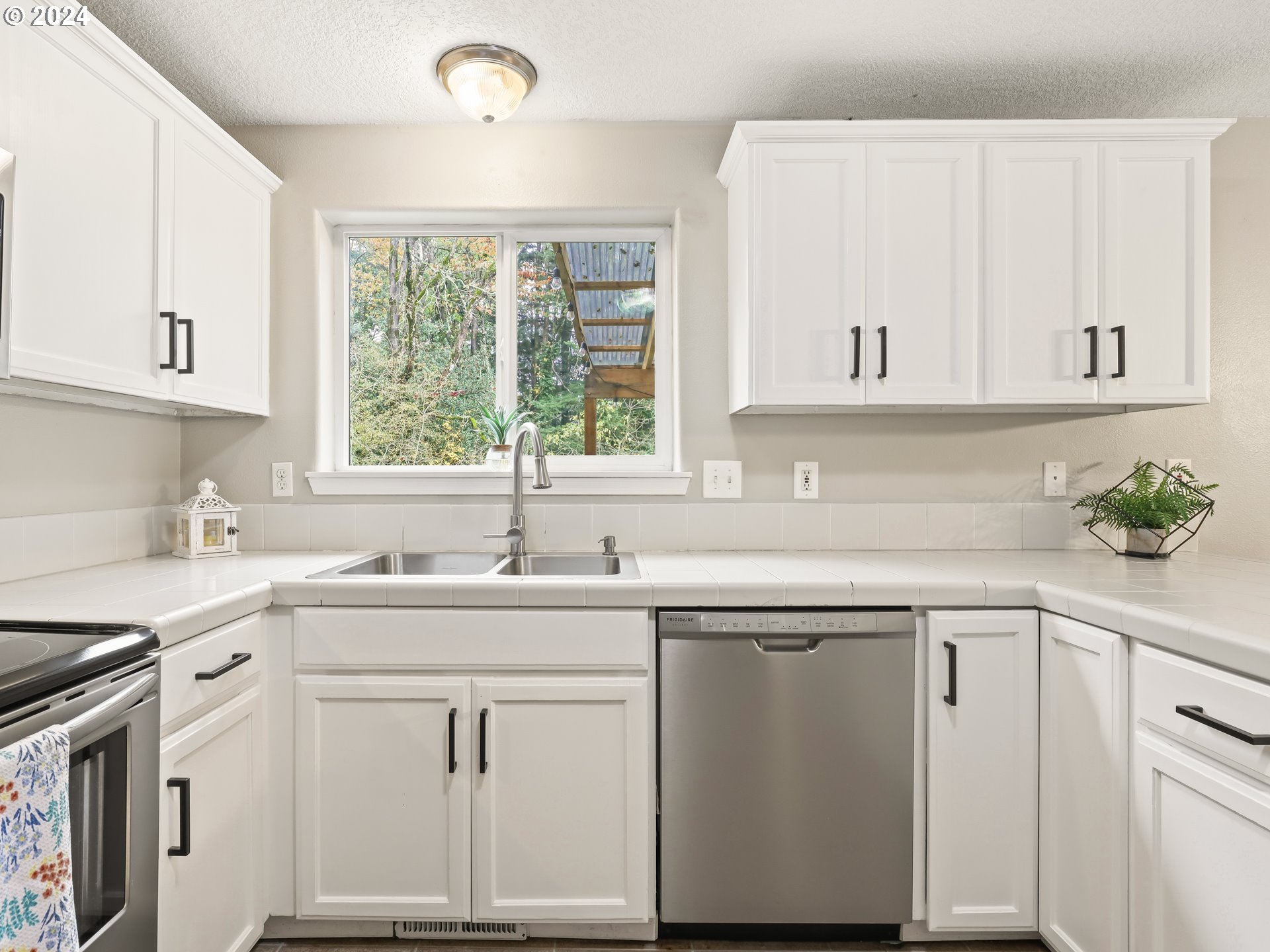 19420 SILVERFOX PKWY