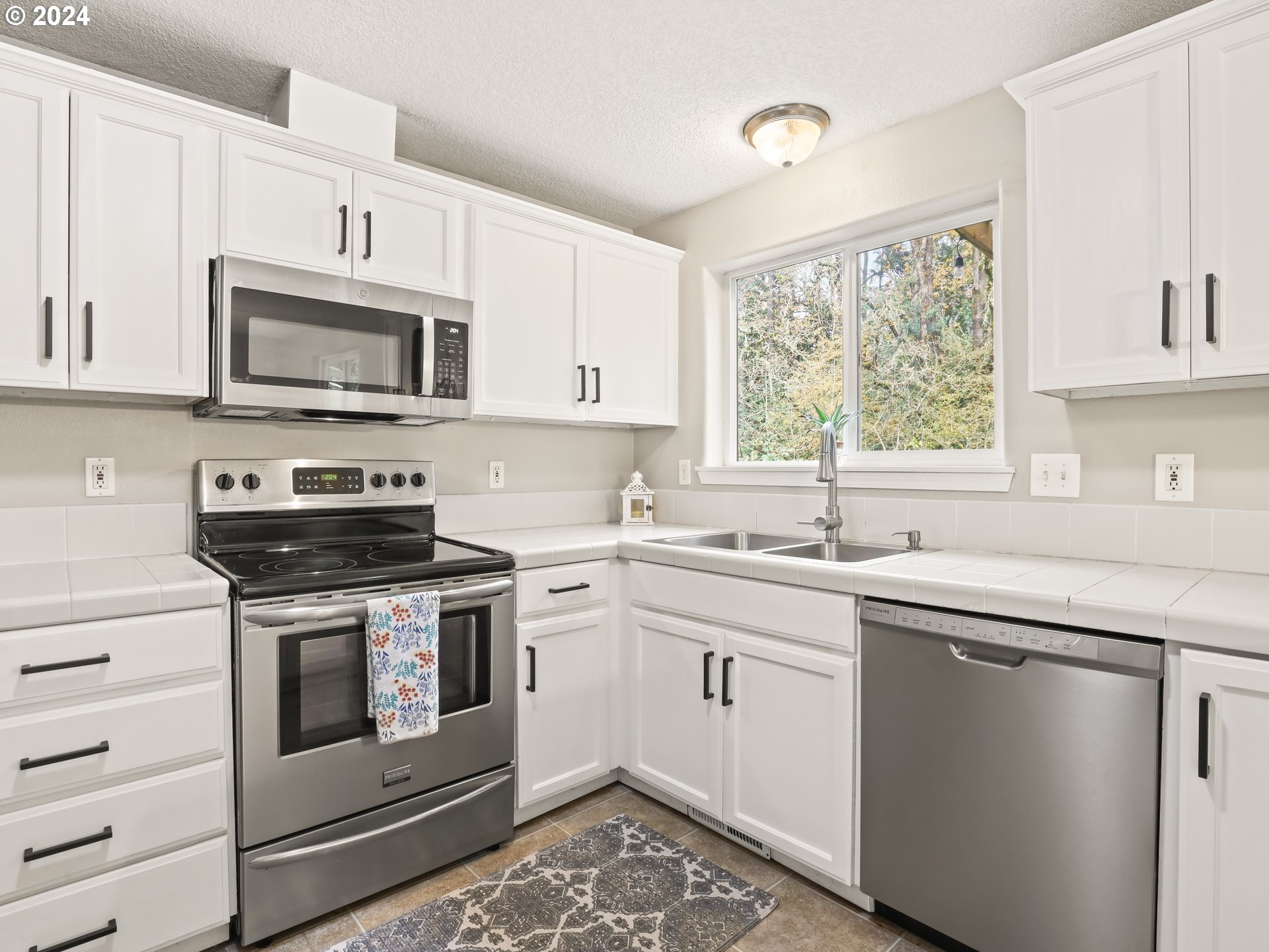 19420 SILVERFOX PKWY