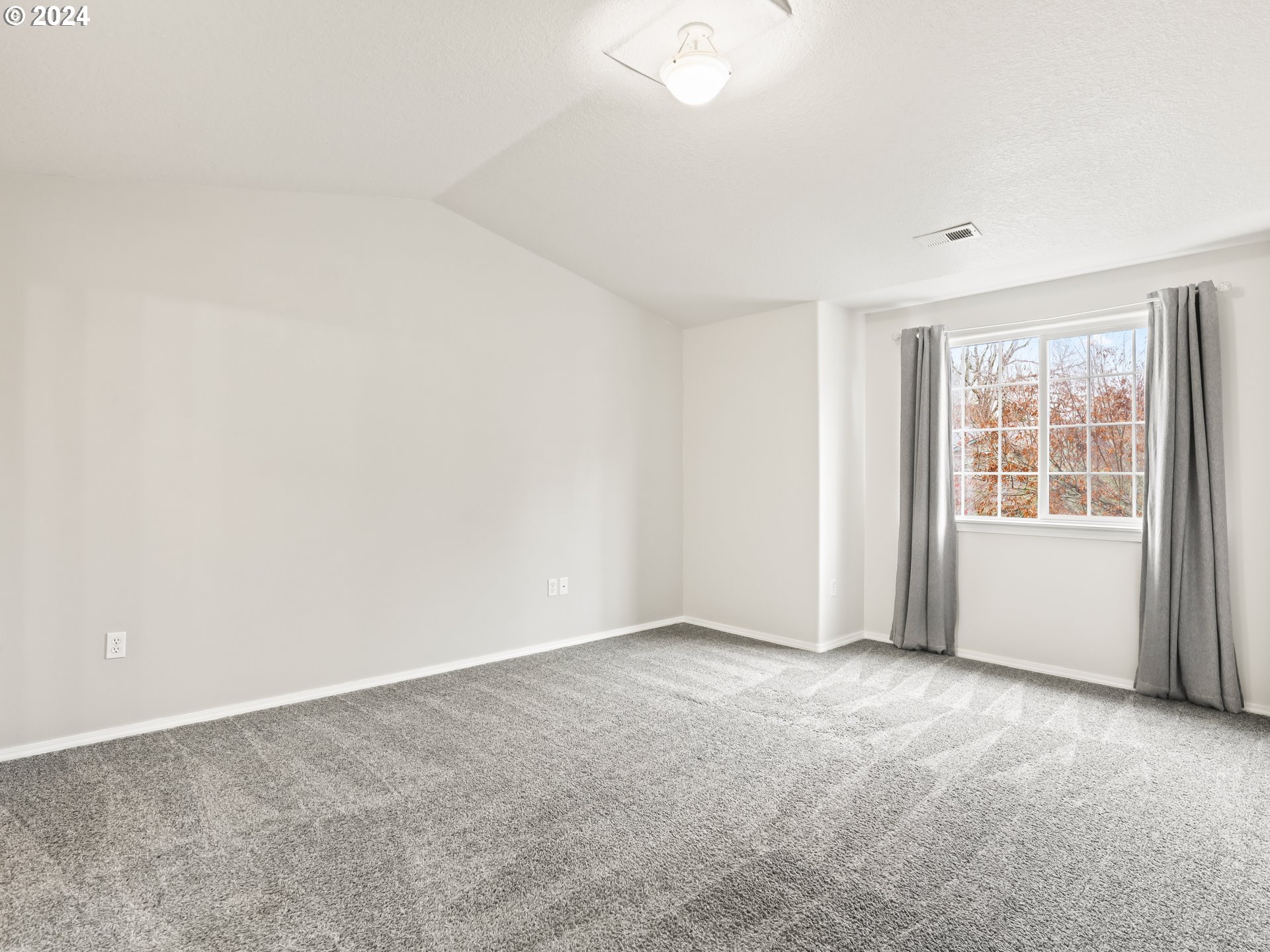 19420 SILVERFOX PKWY