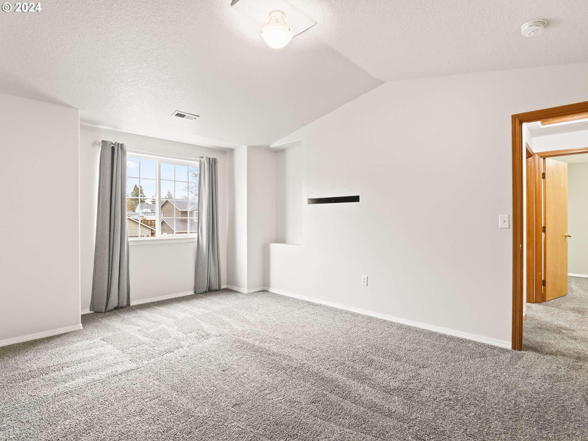 19420 SILVERFOX PKWY