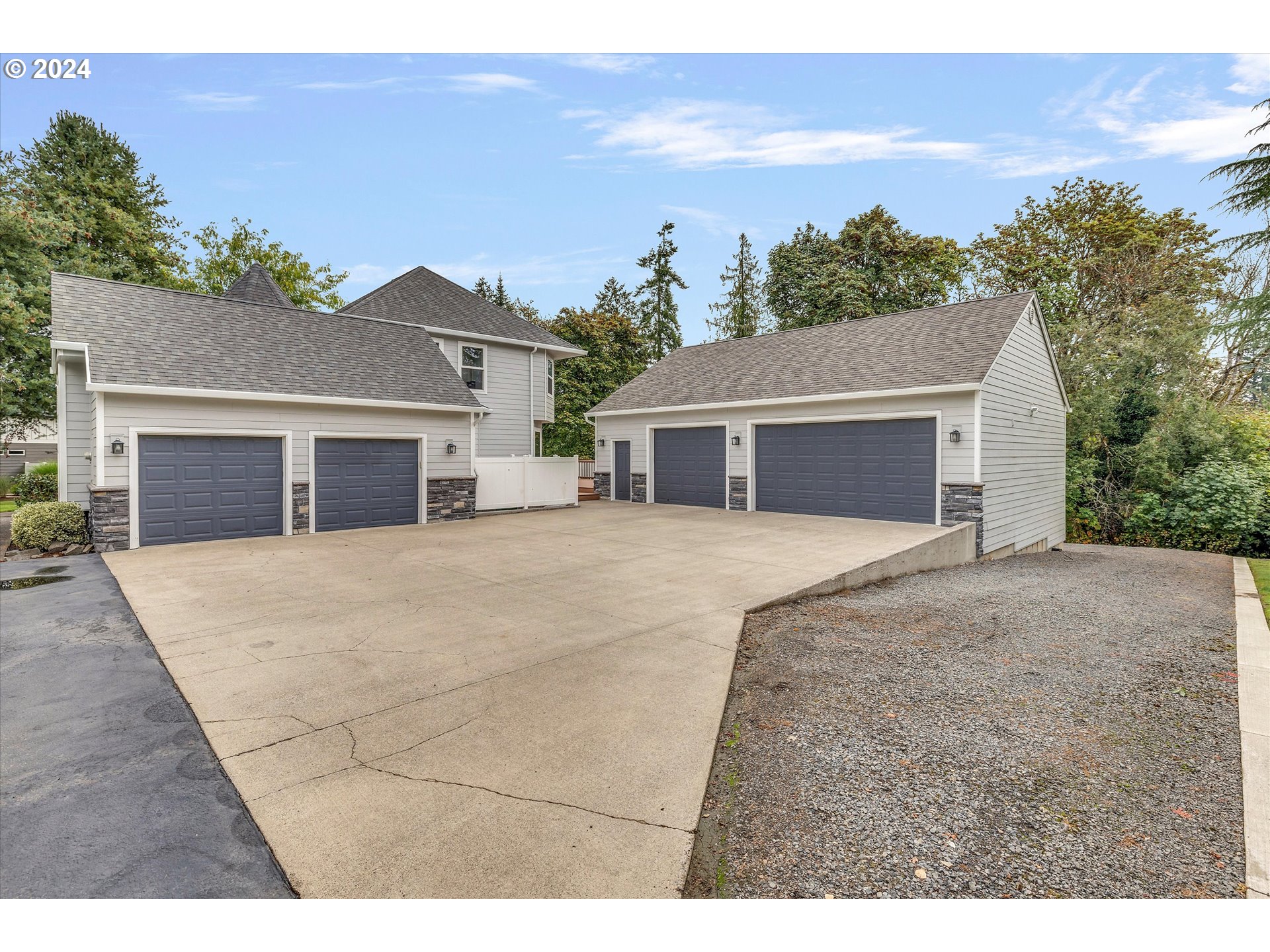 9650 NE MEADOW LOOP