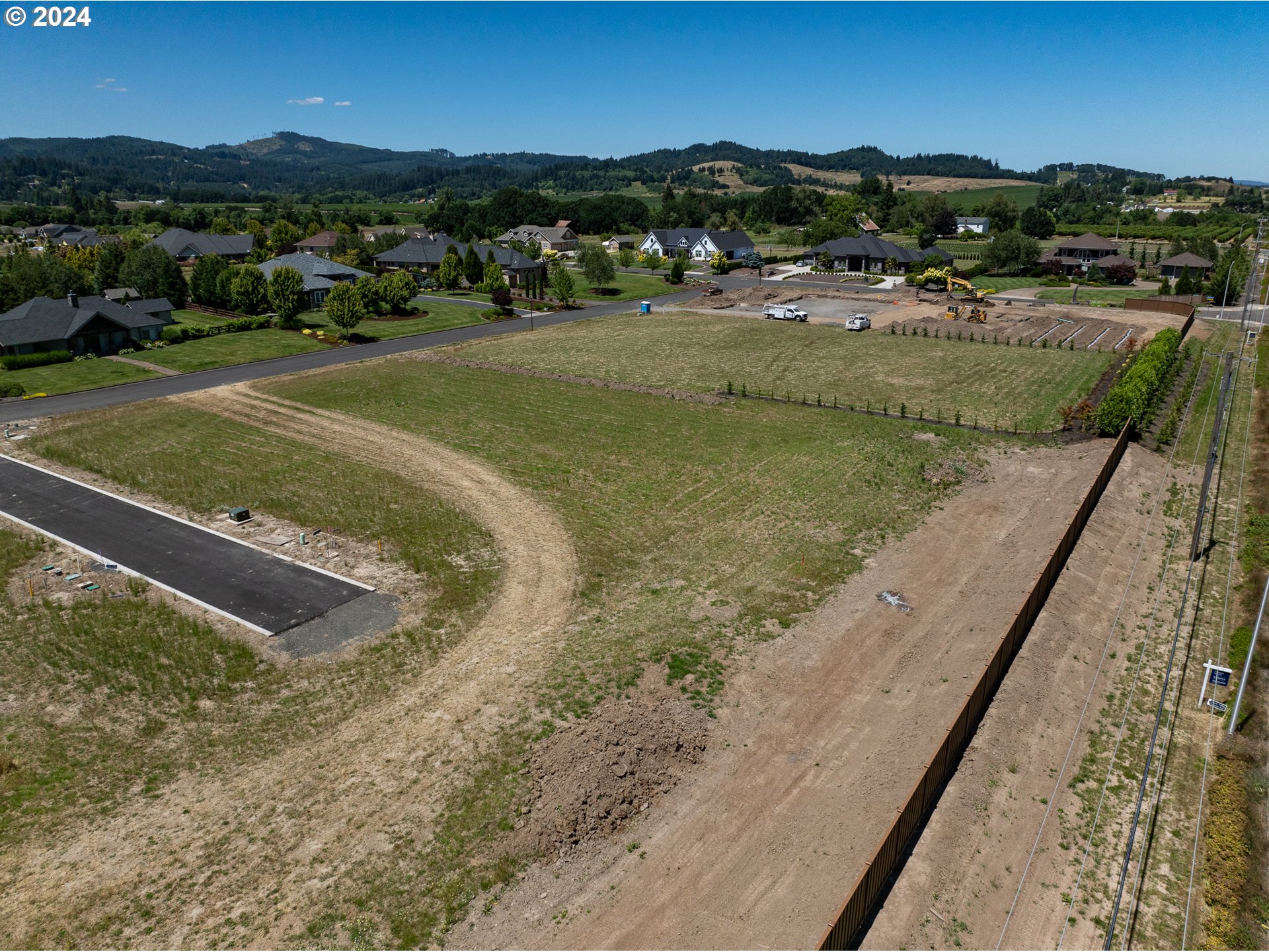 2156 NW Homer Ross LOOP 2, McMinnville Unit: 2