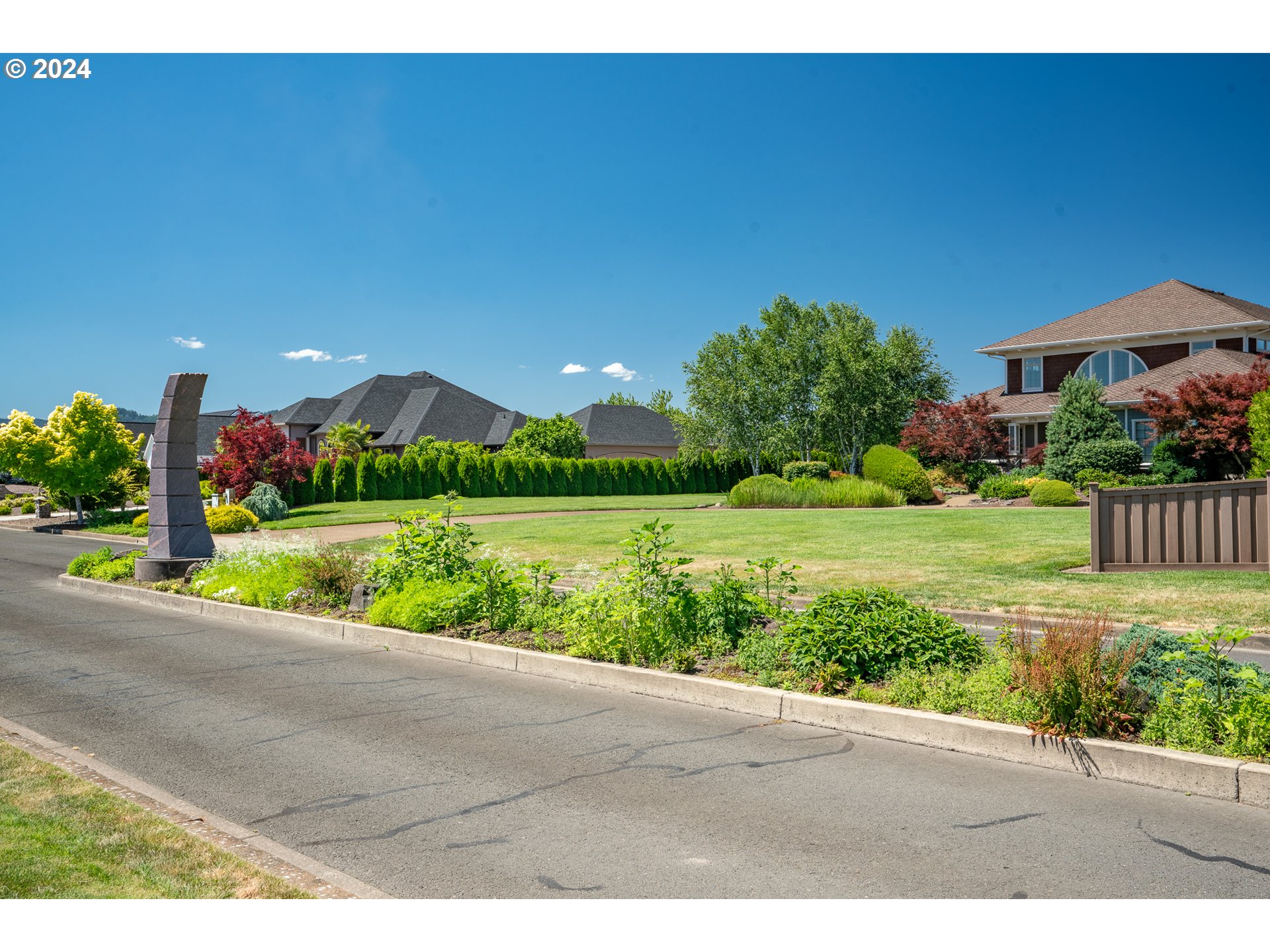 2156 NW Homer Ross LOOP 2, McMinnville Unit: 2